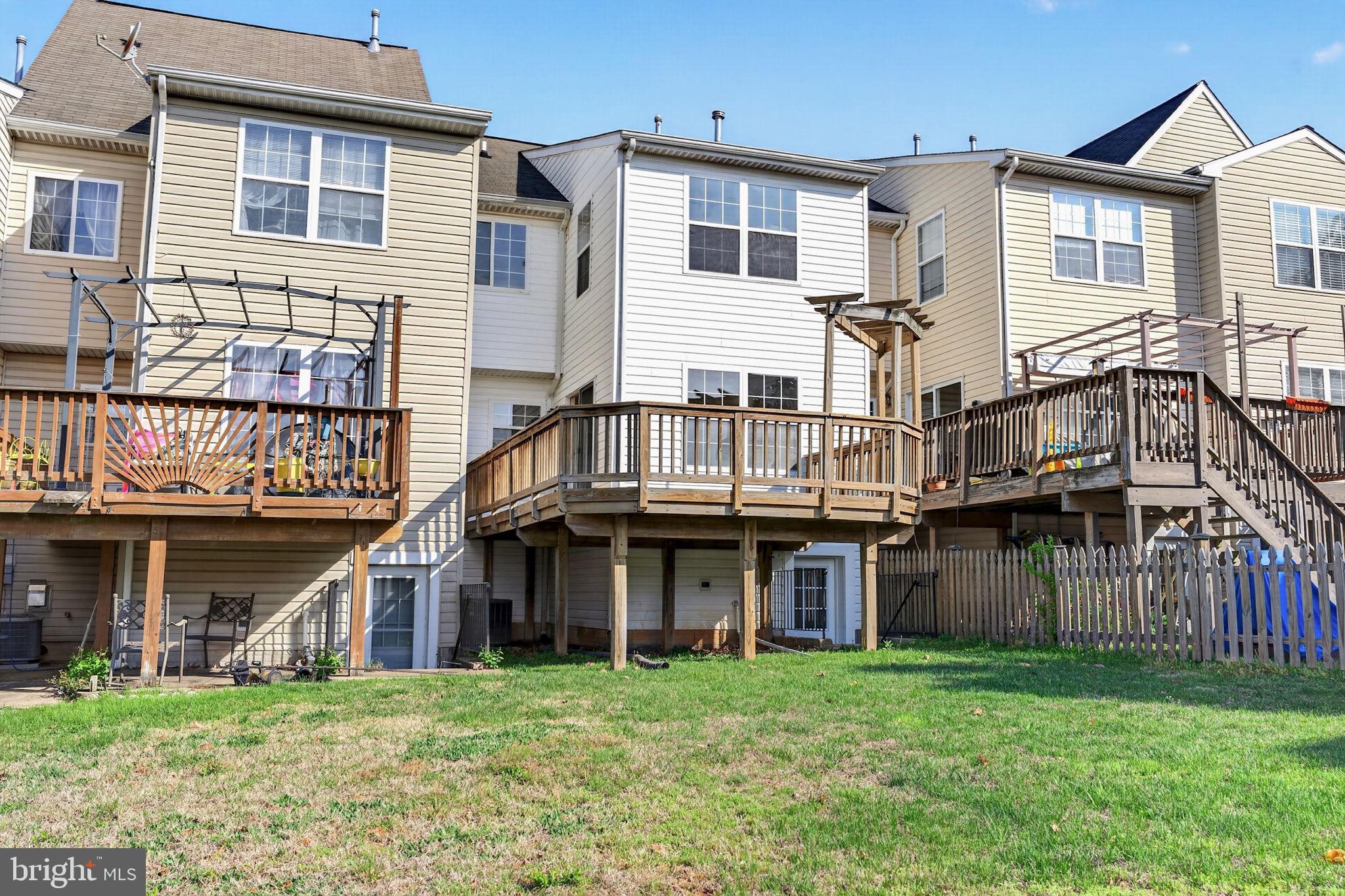 WINTERS RUN MANOR - Residential