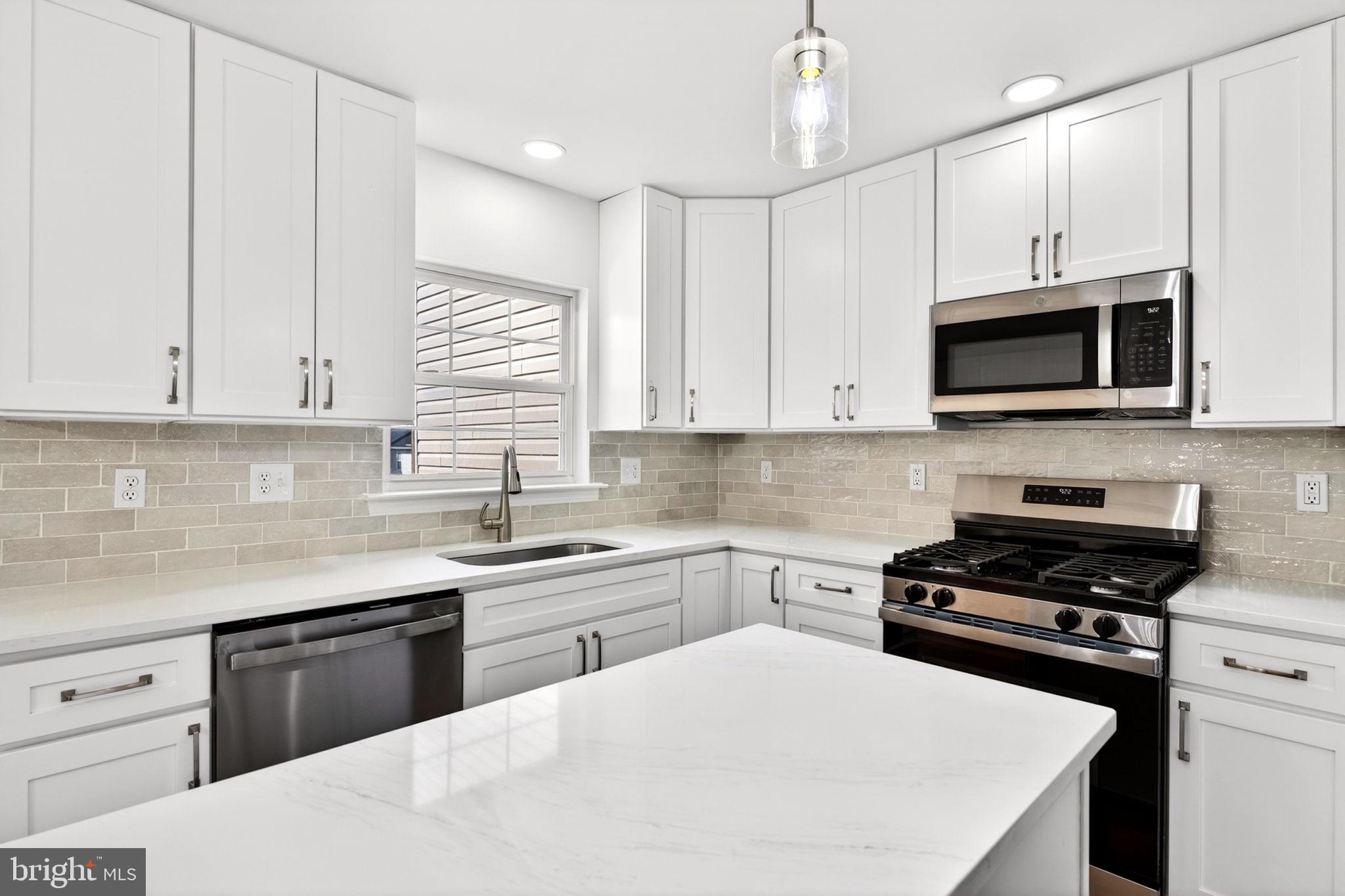 WINTERS RUN MANOR - Residential