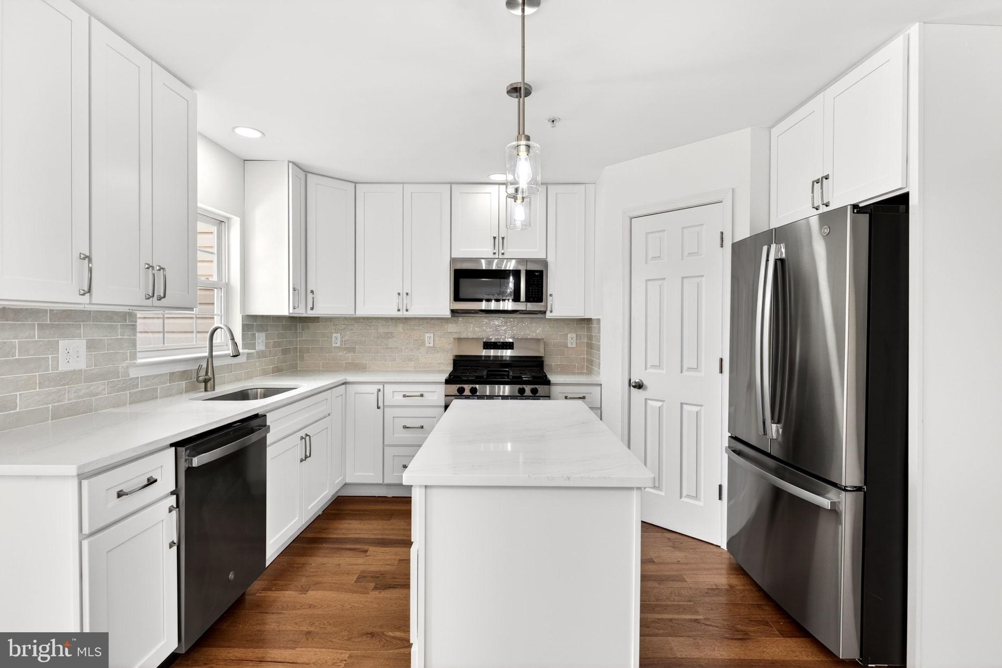 WINTERS RUN MANOR - Residential