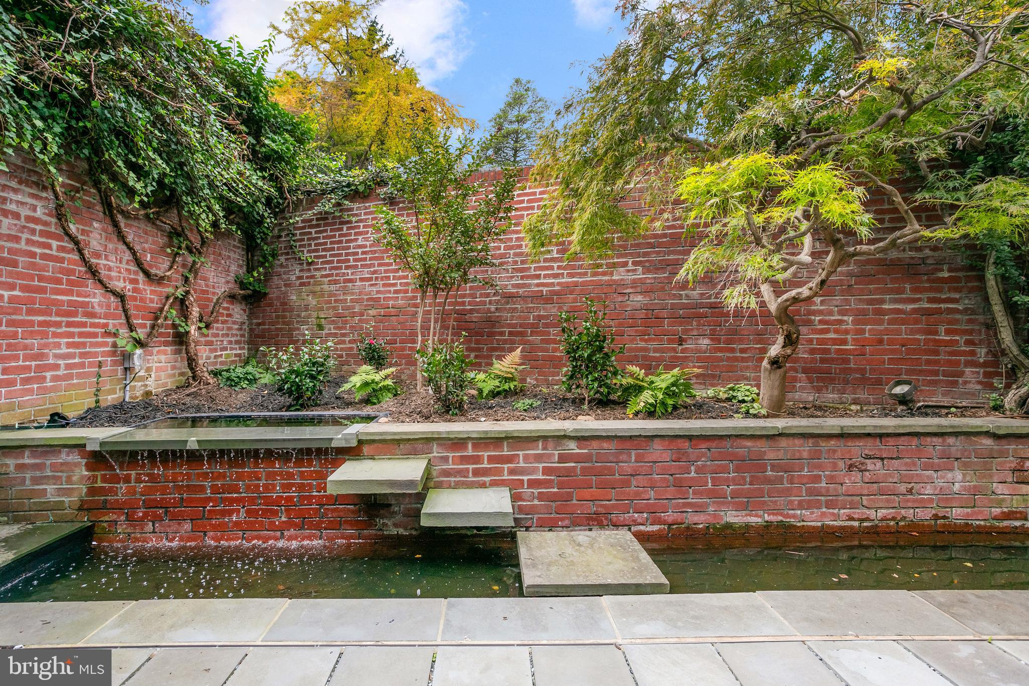 GEORGETOWN - Residential