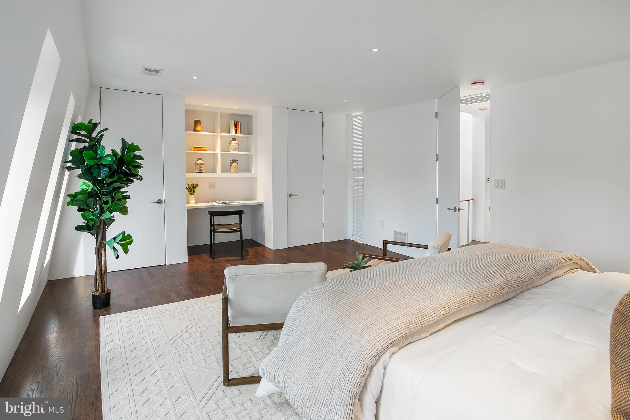 GEORGETOWN - Residential