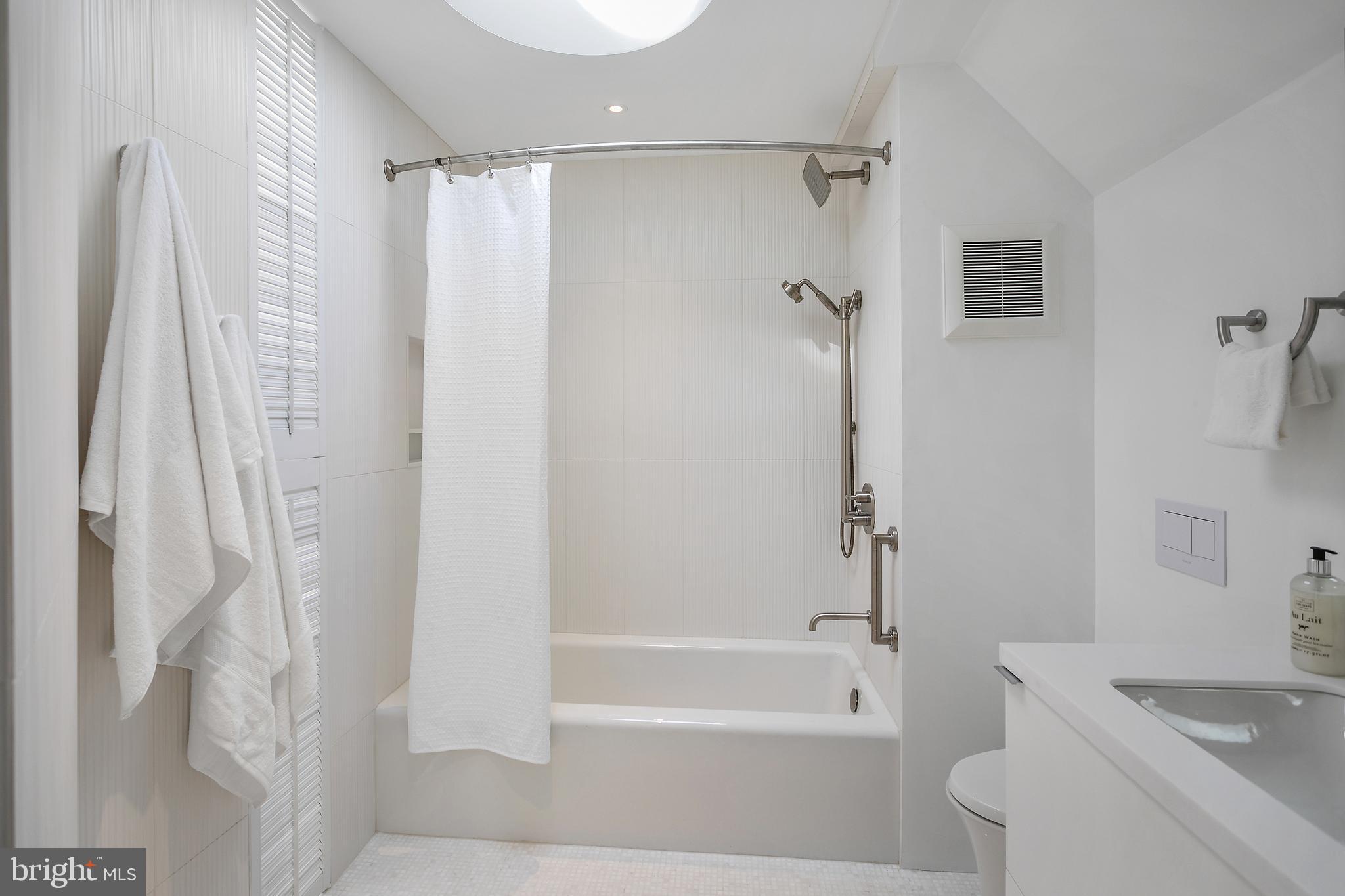 GEORGETOWN - Residential