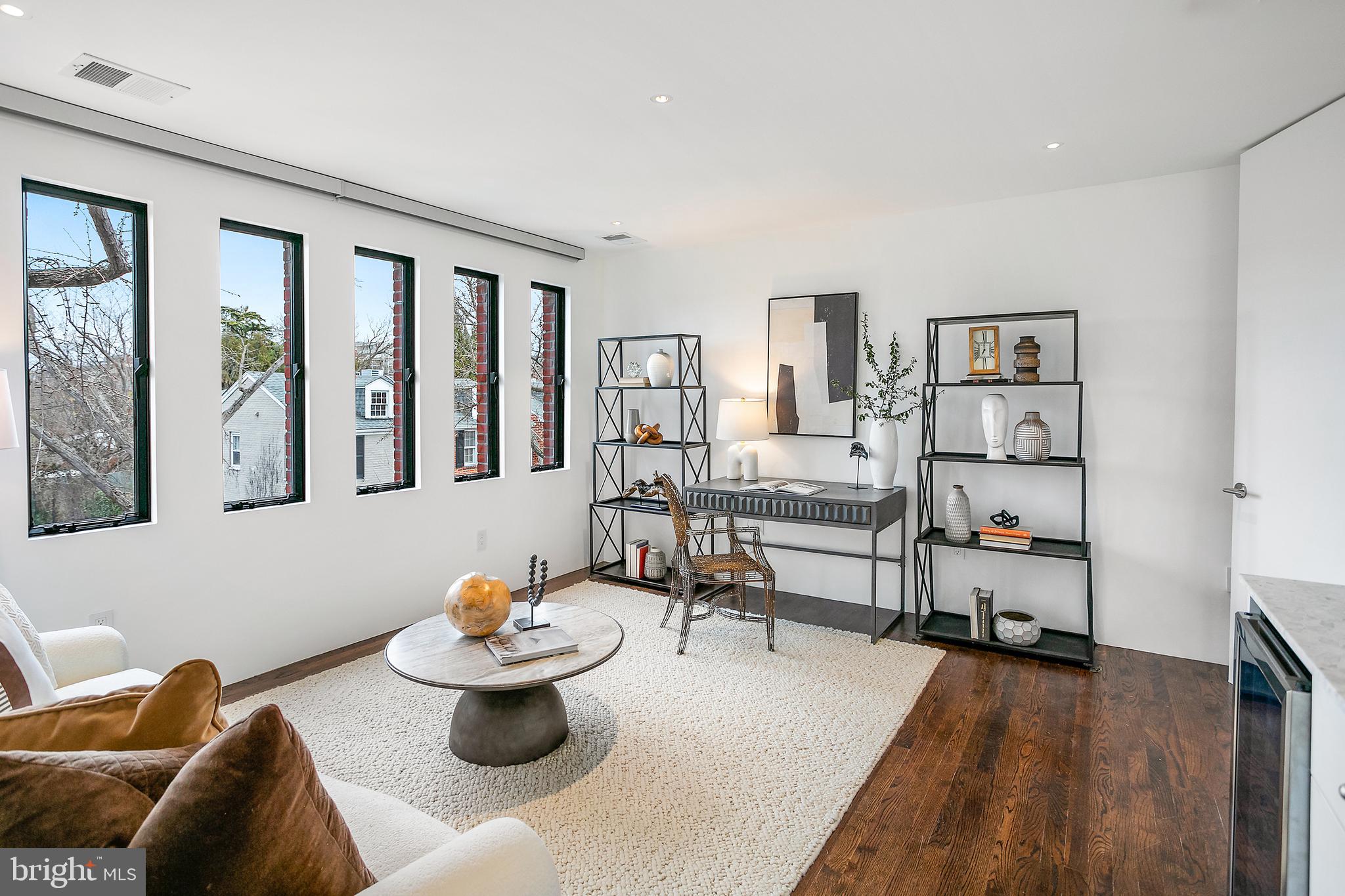 GEORGETOWN - Residential