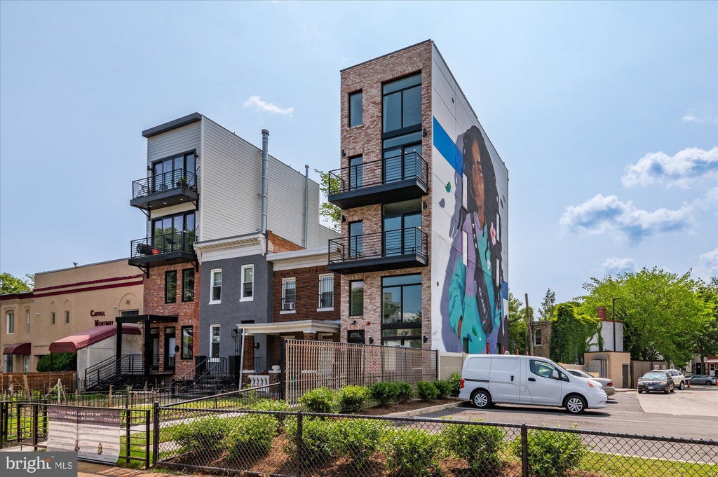Photo of 1417 Maryland Avenue NE #2, WASHINGTON, DC 20002 (MLS # DCDC2260202)