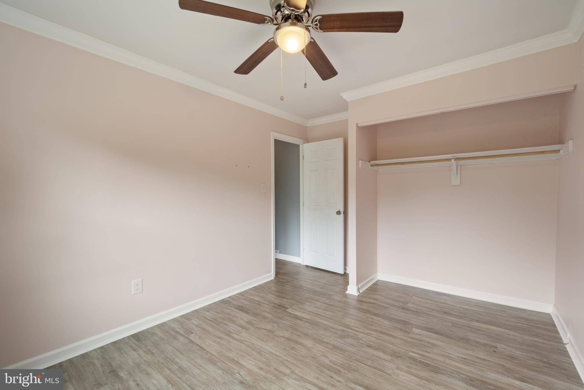 WALKERS VILLAGE - Residential