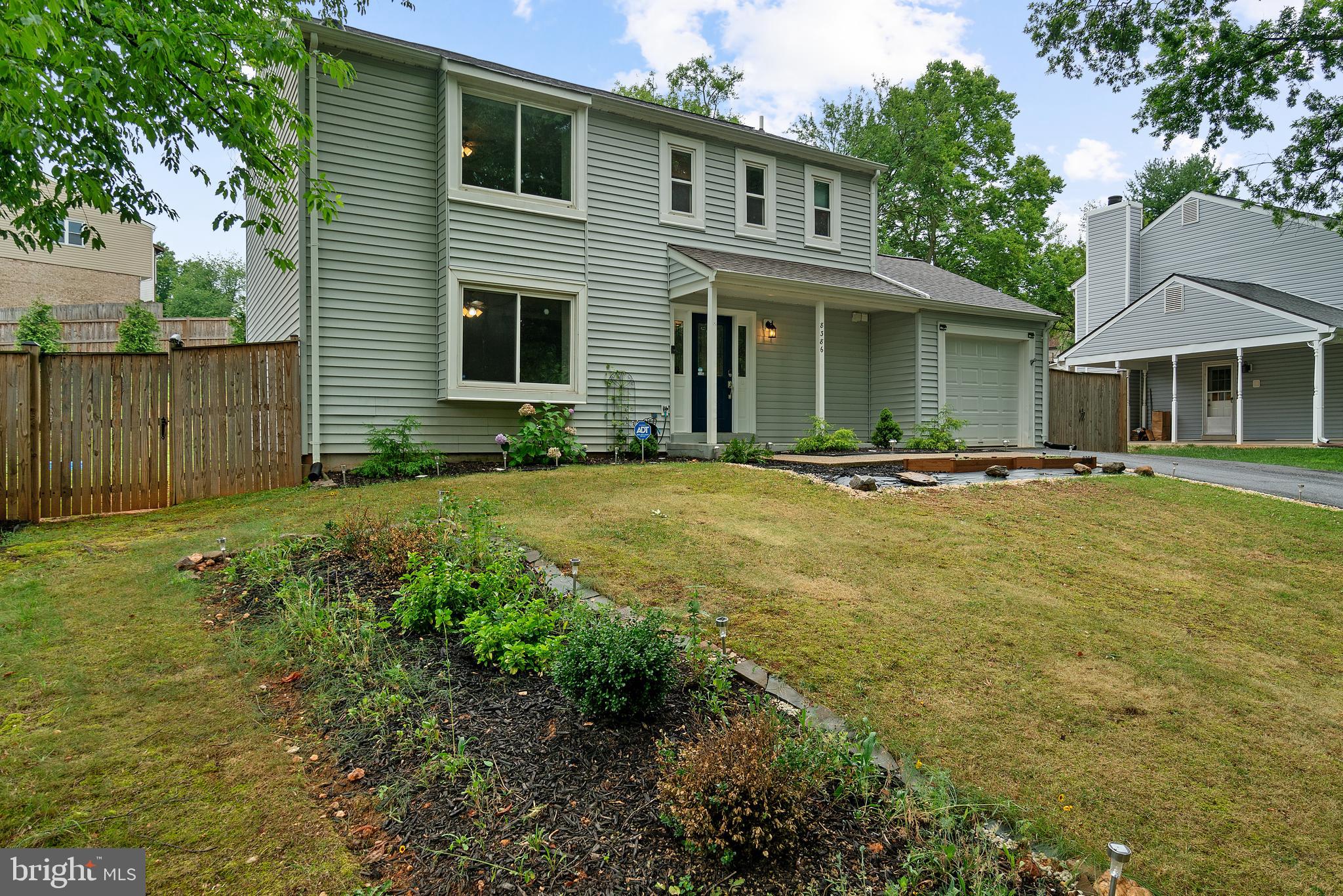 WALKERS VILLAGE - Residential