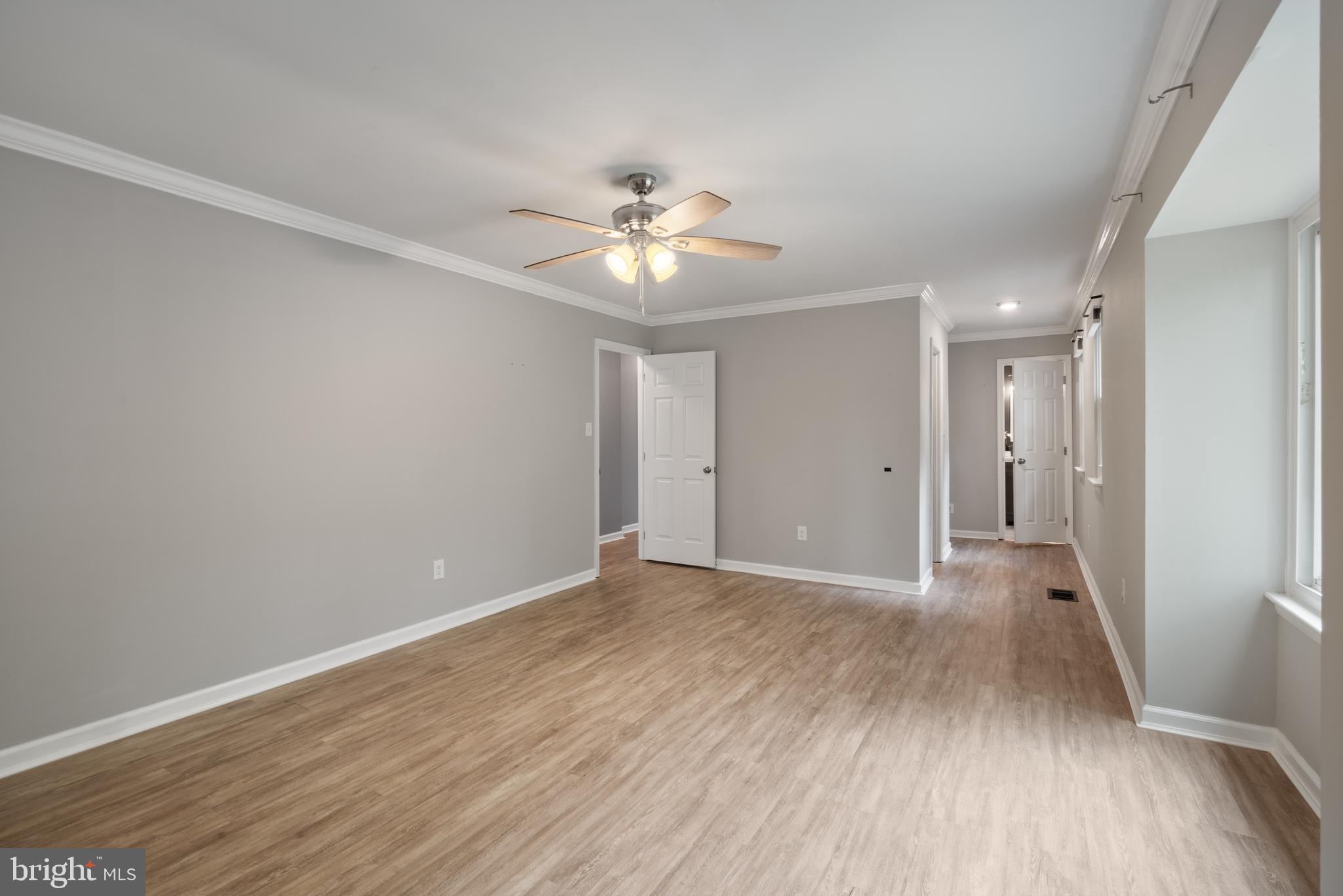 WALKERS VILLAGE - Residential