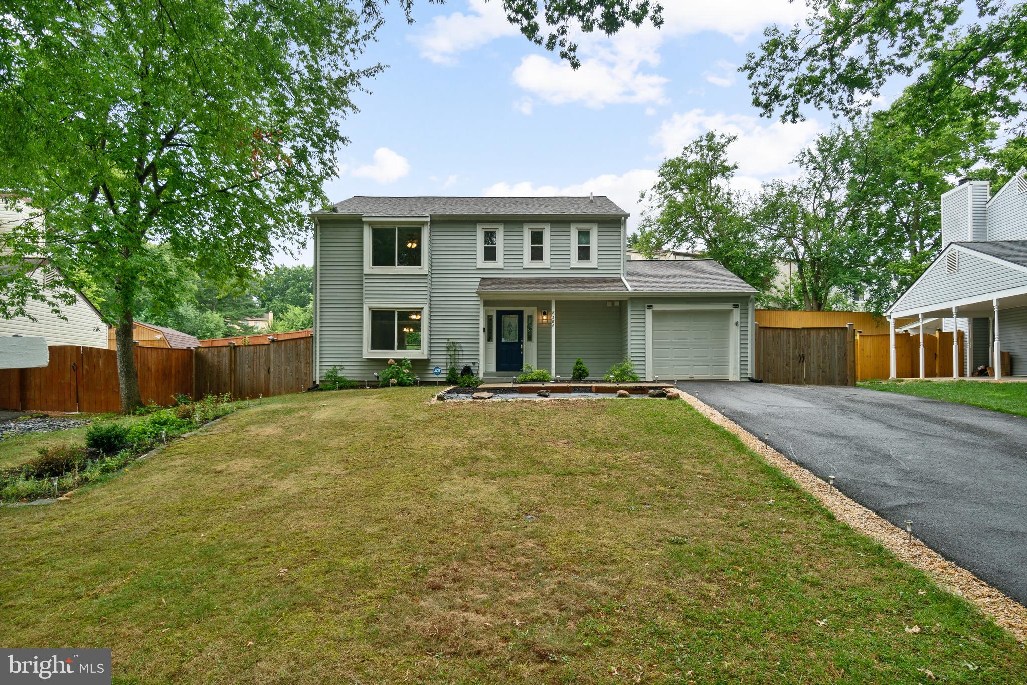 WALKERS VILLAGE - Residential