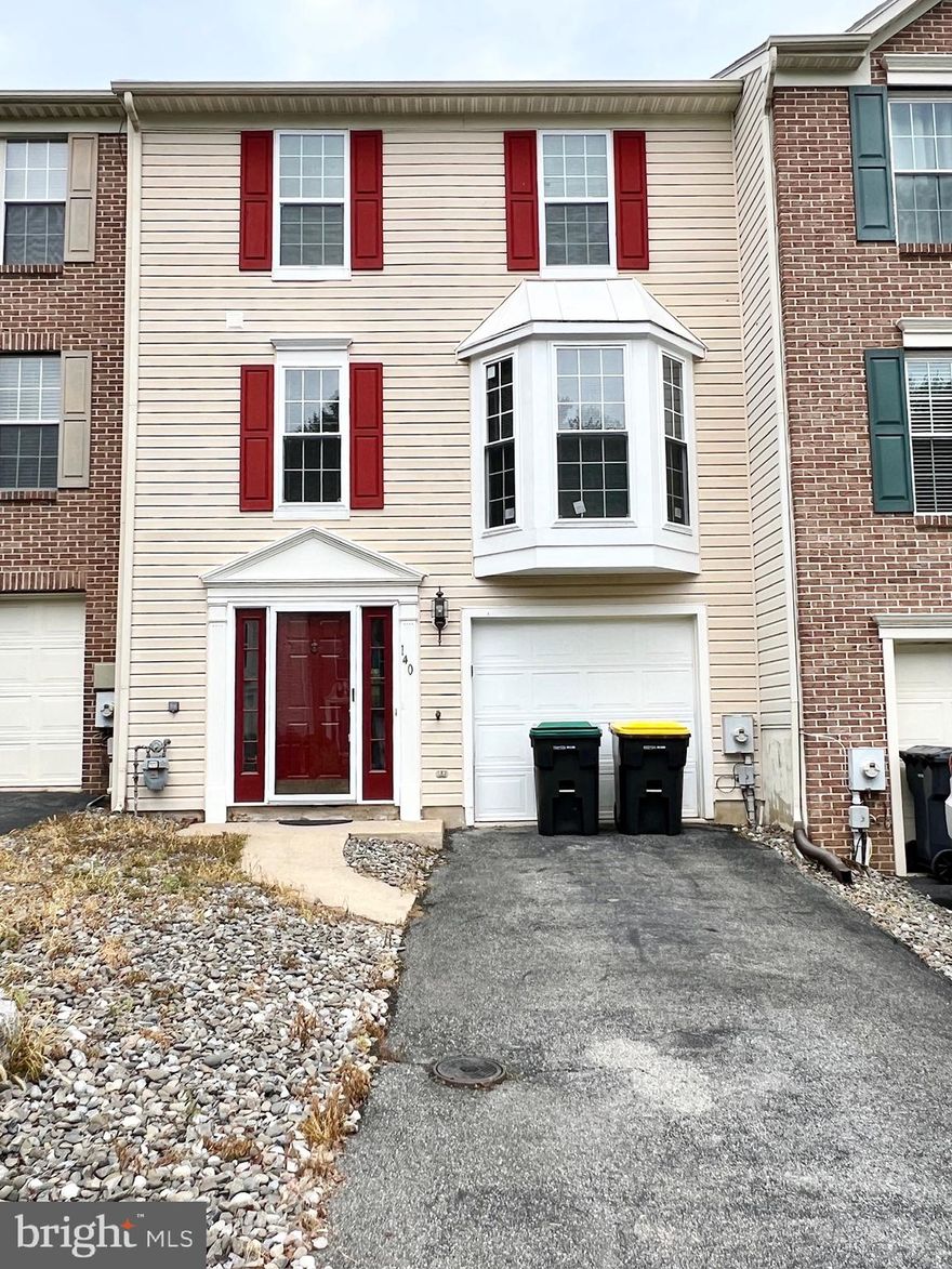 This popular Limestone Hill West townhouse will be ready for a new tenant.  The 3-bedroom, 2.5-bath home boasts many upgrades, including a new kitchen, updated bathrooms, fresh paint, and new vinyl plank flooring. The townhome features a family room on the first floor. The open second floor includes an updated kitchen with new white cabinets and a granite countertop. The dining room and family room are combined, leading to an oversized deck. The third floor has an ensuite master bedroom and two additional good-sized bedrooms. This townhouse is in a great location, just minutes from shops, restaurants, shopping centers, and Christiana Hospital.The landlord is looking for a credit score of 680 or higher and a household income equal to or greater than $6,900 per month. Please use email or text message to communicate. Thank you.