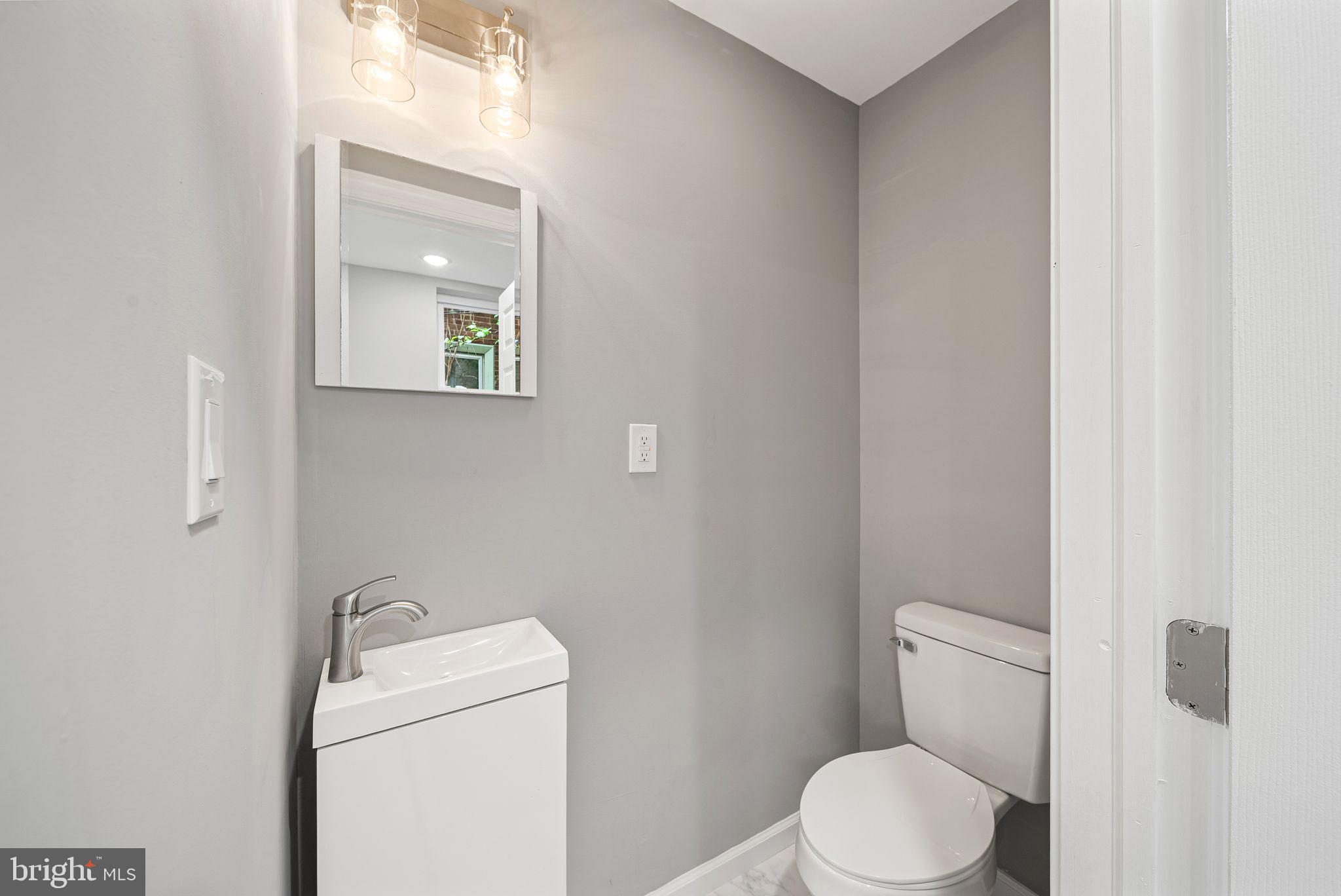 PHILADELPHIA (WEST) - Residential