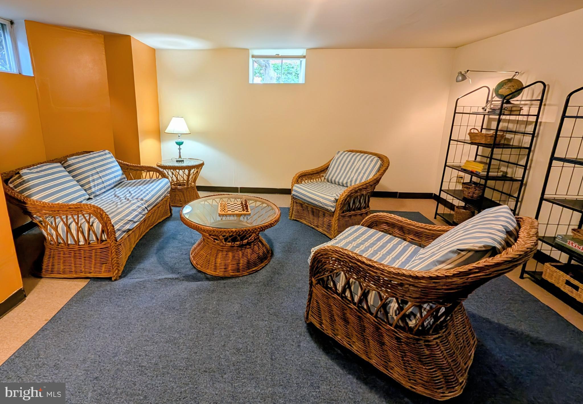 LAKE WALKER - Residential