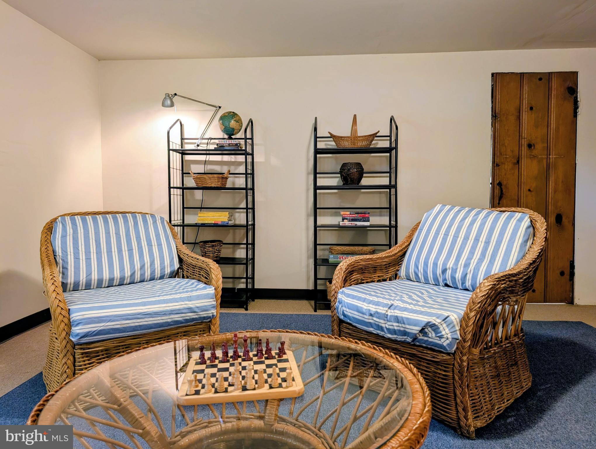 LAKE WALKER - Residential