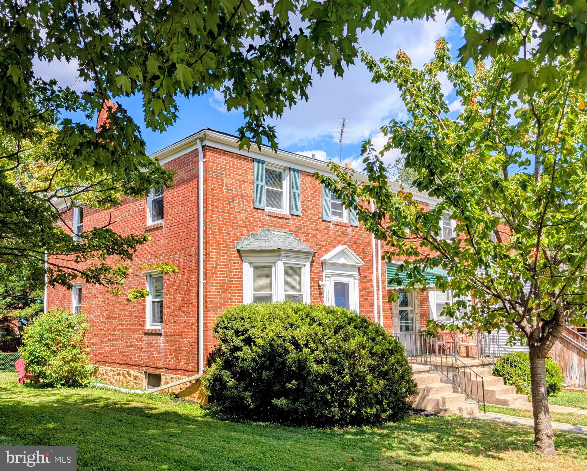 LAKE WALKER - Residential