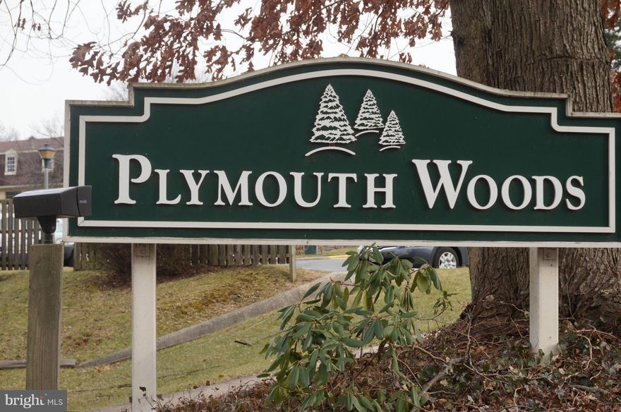 PRICE REDUCTION!!  Light-filled 2 bedroom 1.5 bath condo with open layout. Large living room/dining room. Central office/den between kitchen and entry. Private balcony overlooking trees. Thermo-pane windows and12  tri-panel patio door. Large walk-in shower. Convenient location. Community features pool, playgrounds, and more.