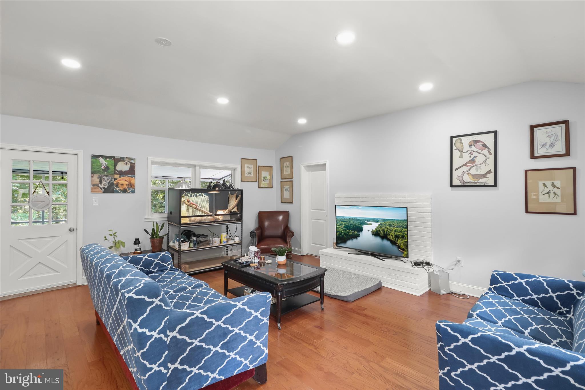 14213 LONGNECKER ROAD
