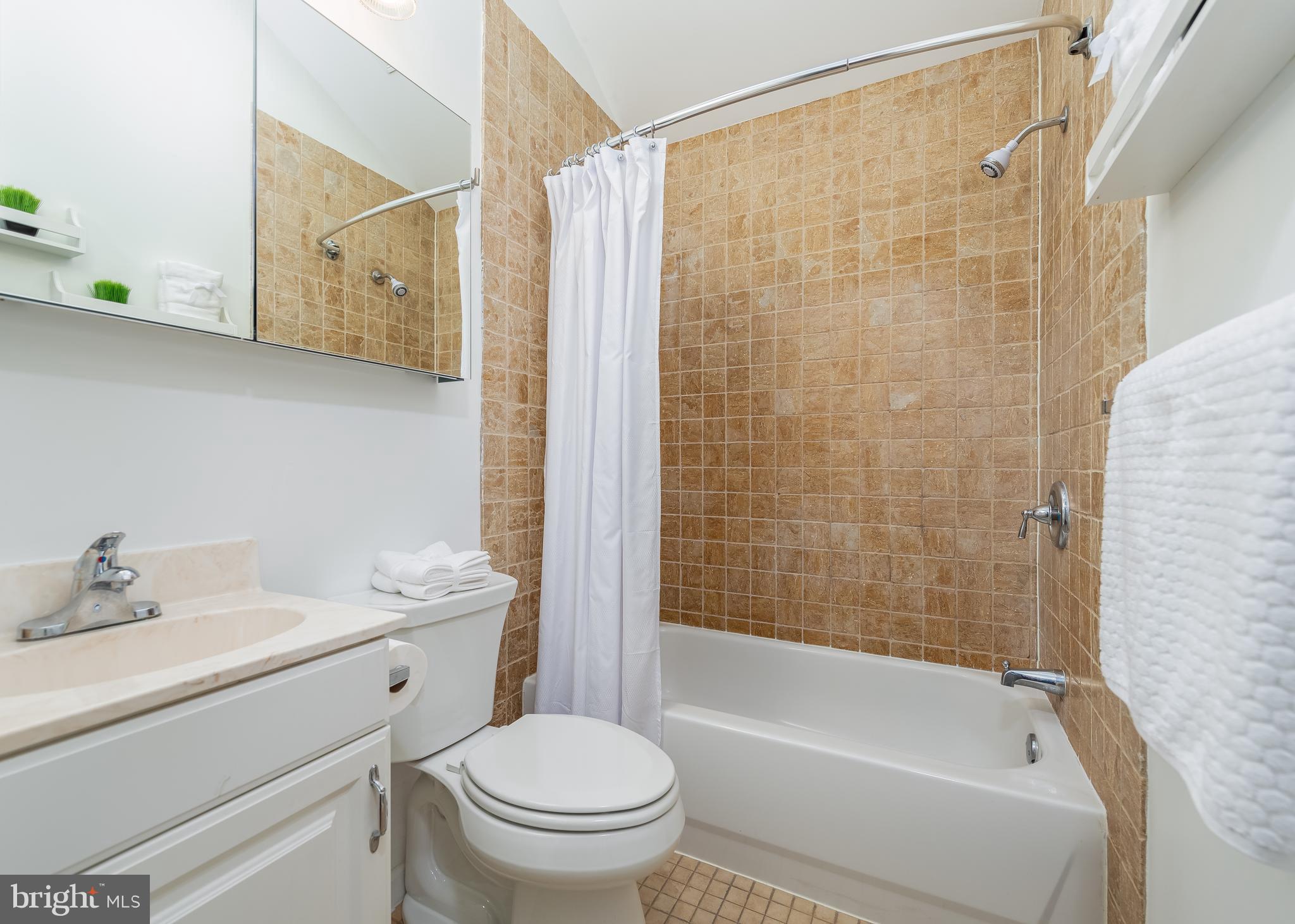 RIVERDALE PARK - Residential