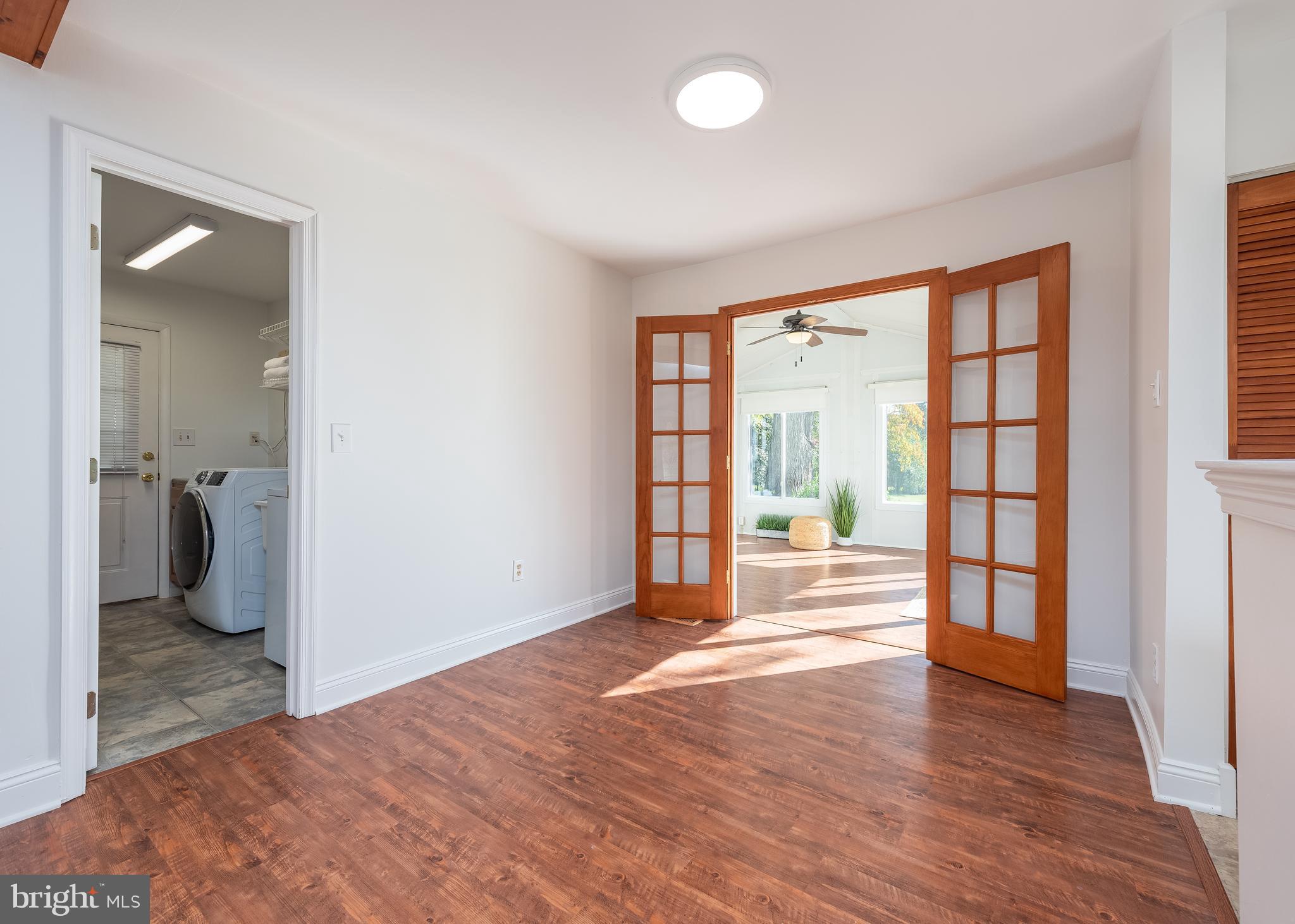 RIVERDALE PARK - Residential