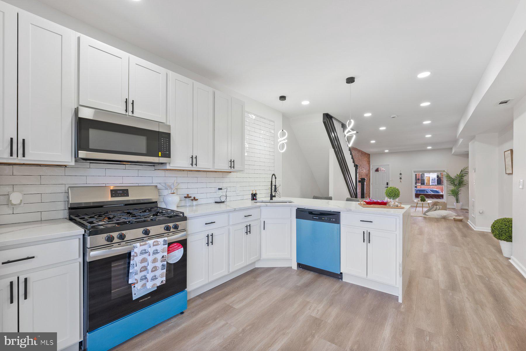 MILTON-MONTFORD - Residential