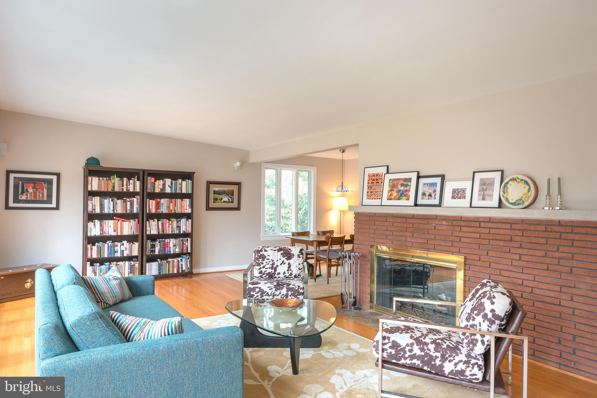 LAKE BARCROFT - Residential