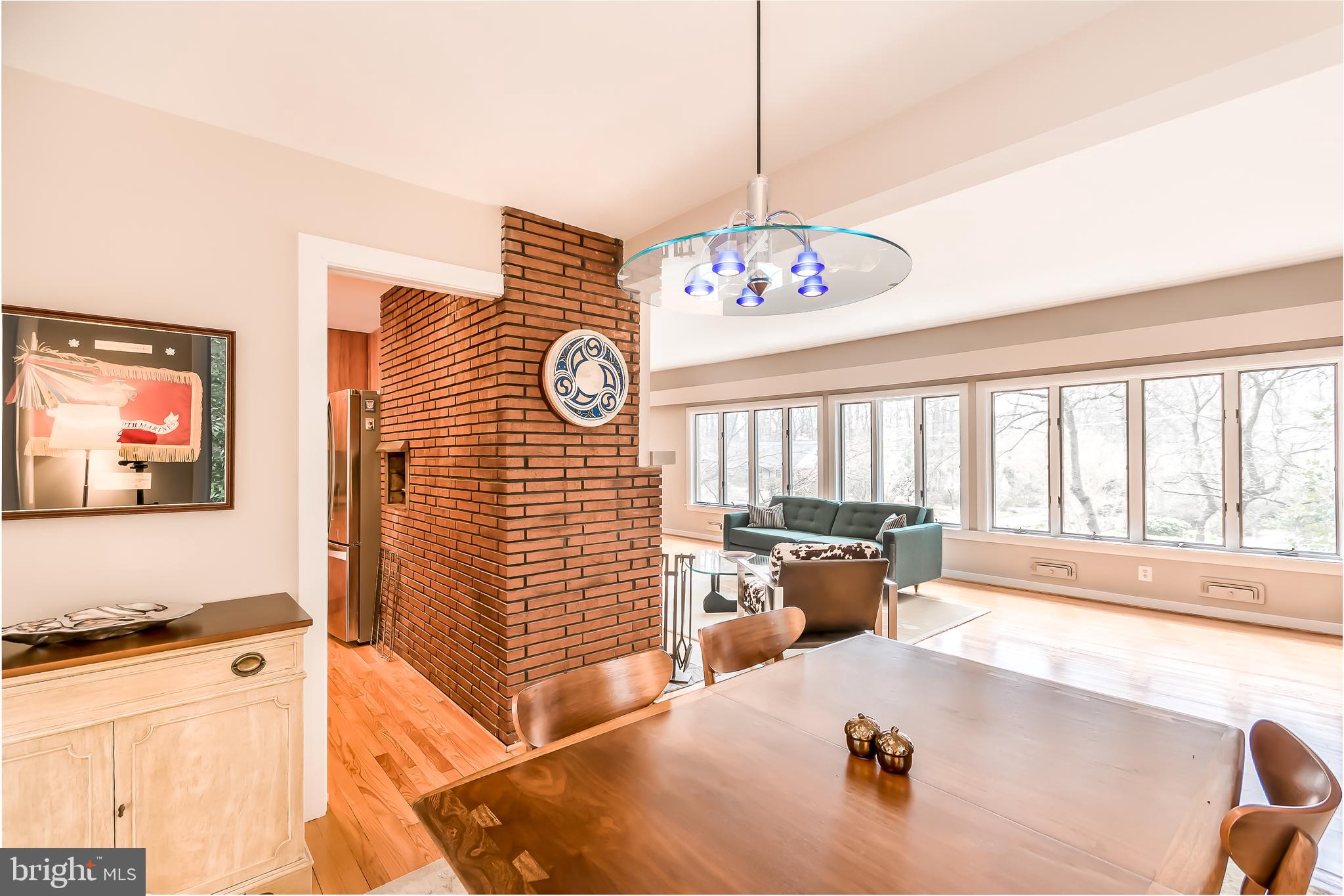 LAKE BARCROFT - Residential