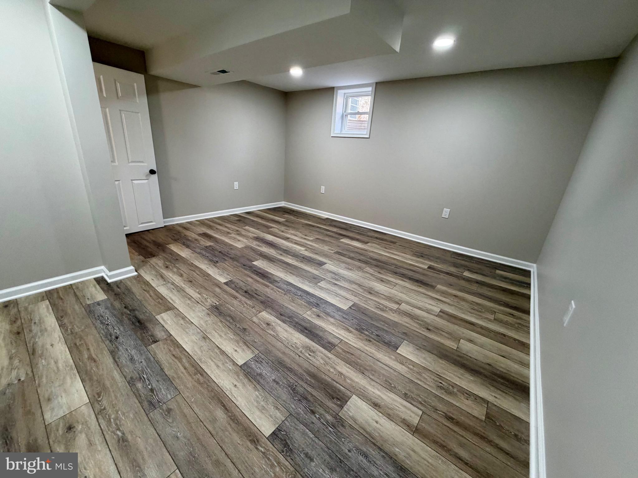 FOLTZ STORE - Residential