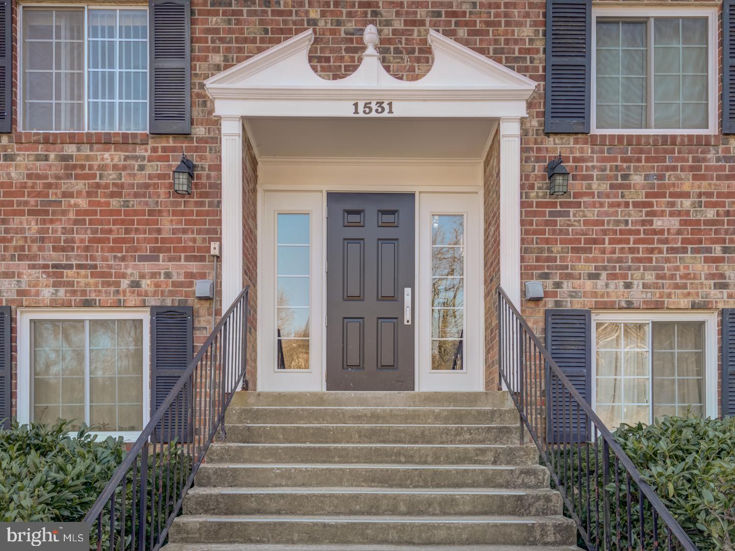 RIVER TERRACE - Residential