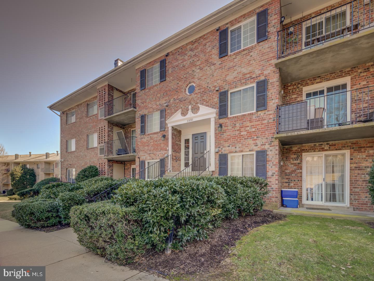 RIVER TERRACE - Residential