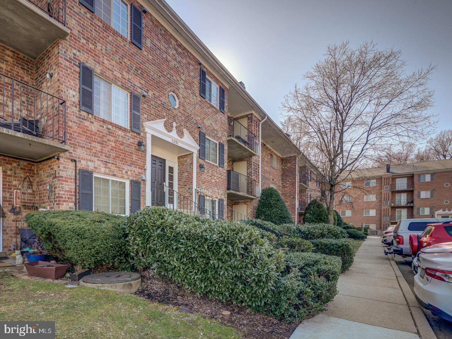 RIVER TERRACE - Residential