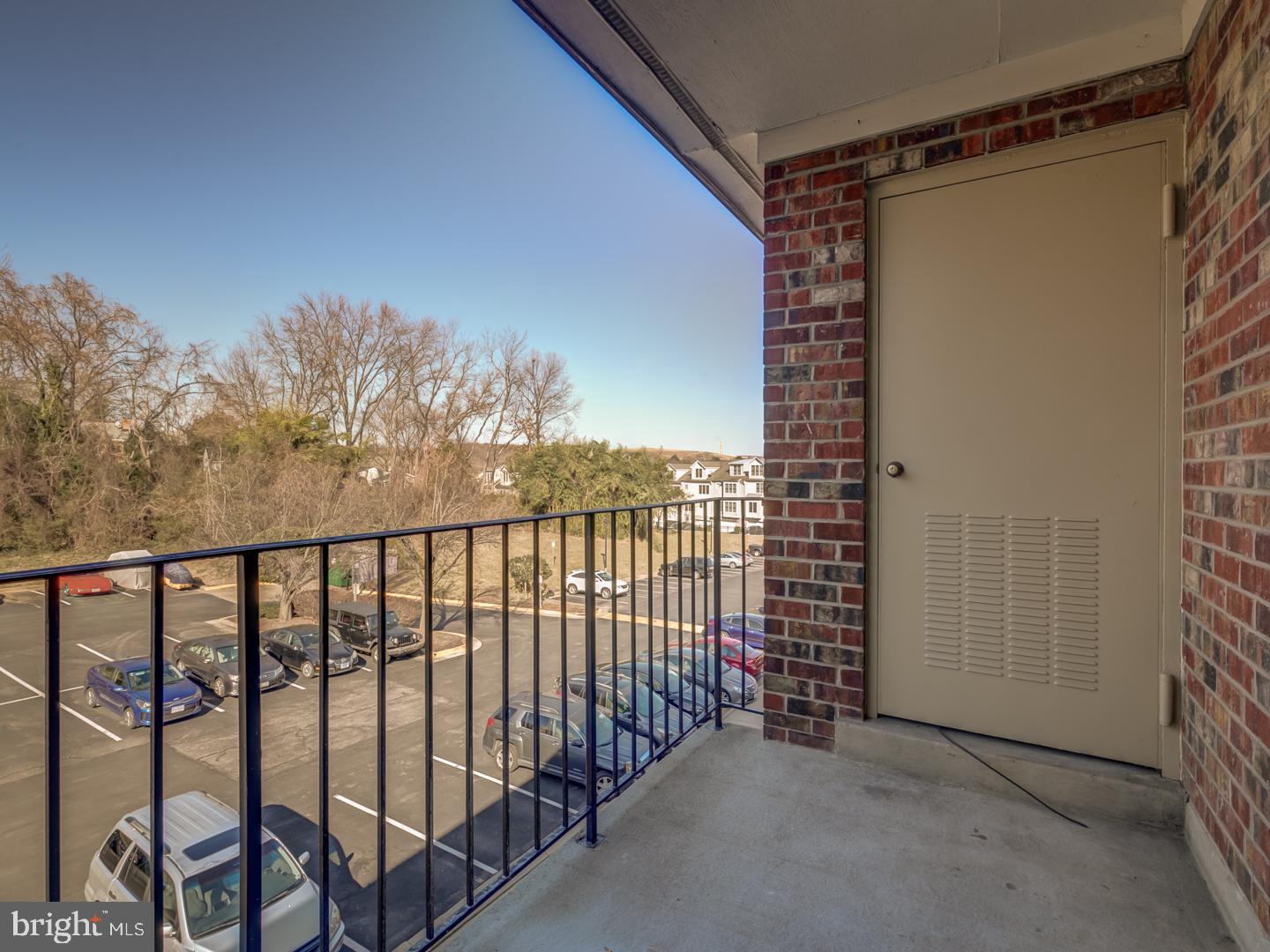 RIVER TERRACE - Residential