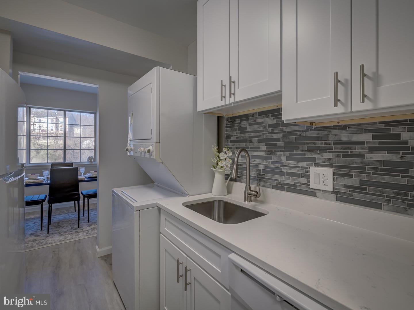 RIVER TERRACE - Residential