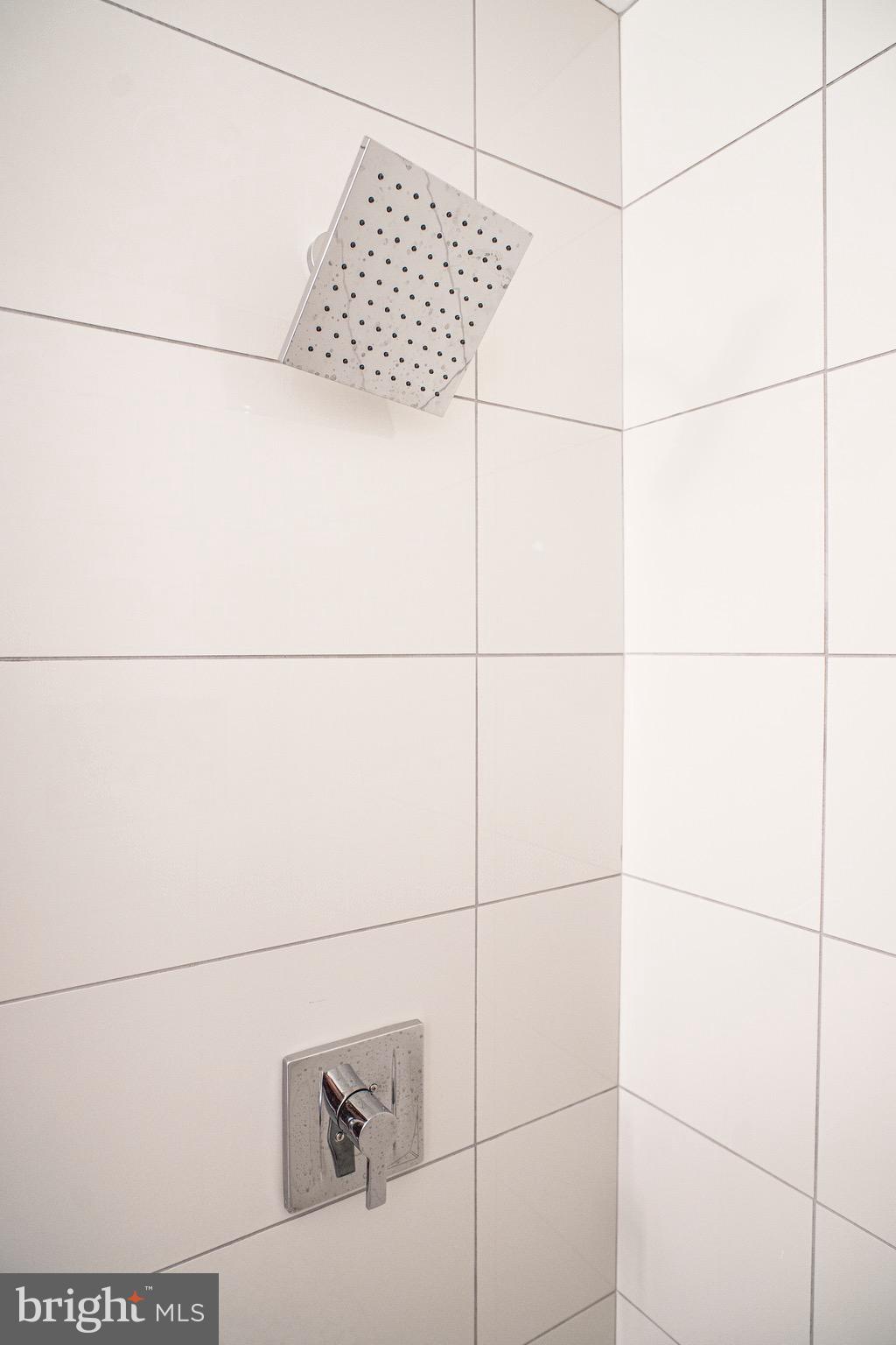 FORT WASHINGTON - Residential Lease