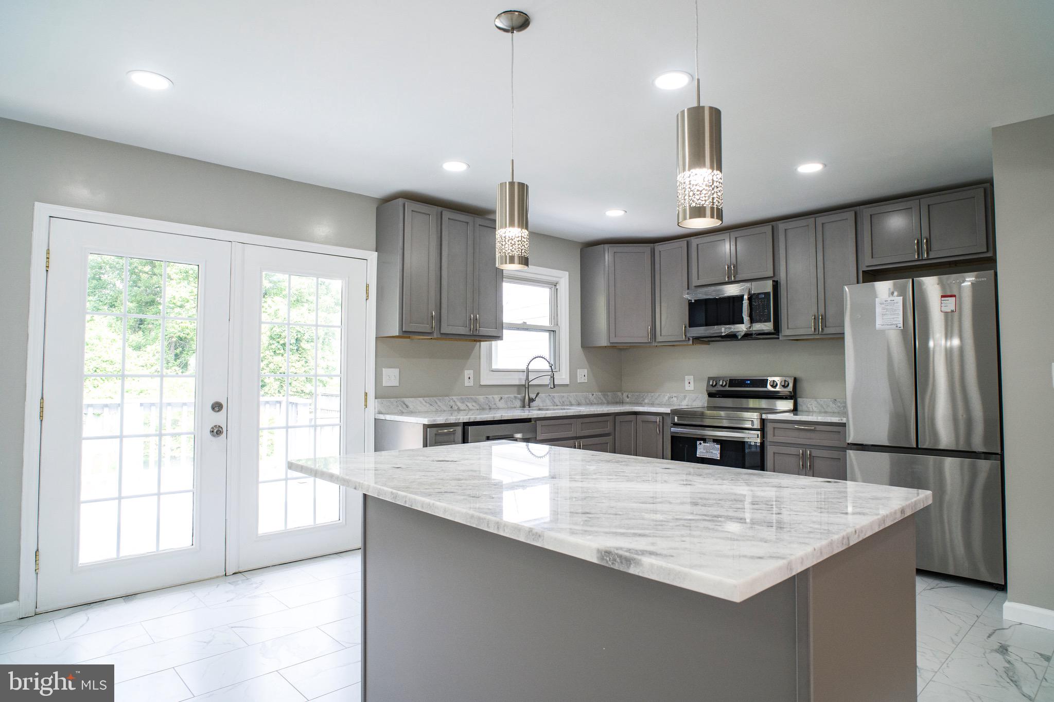 FORT WASHINGTON - Residential Lease