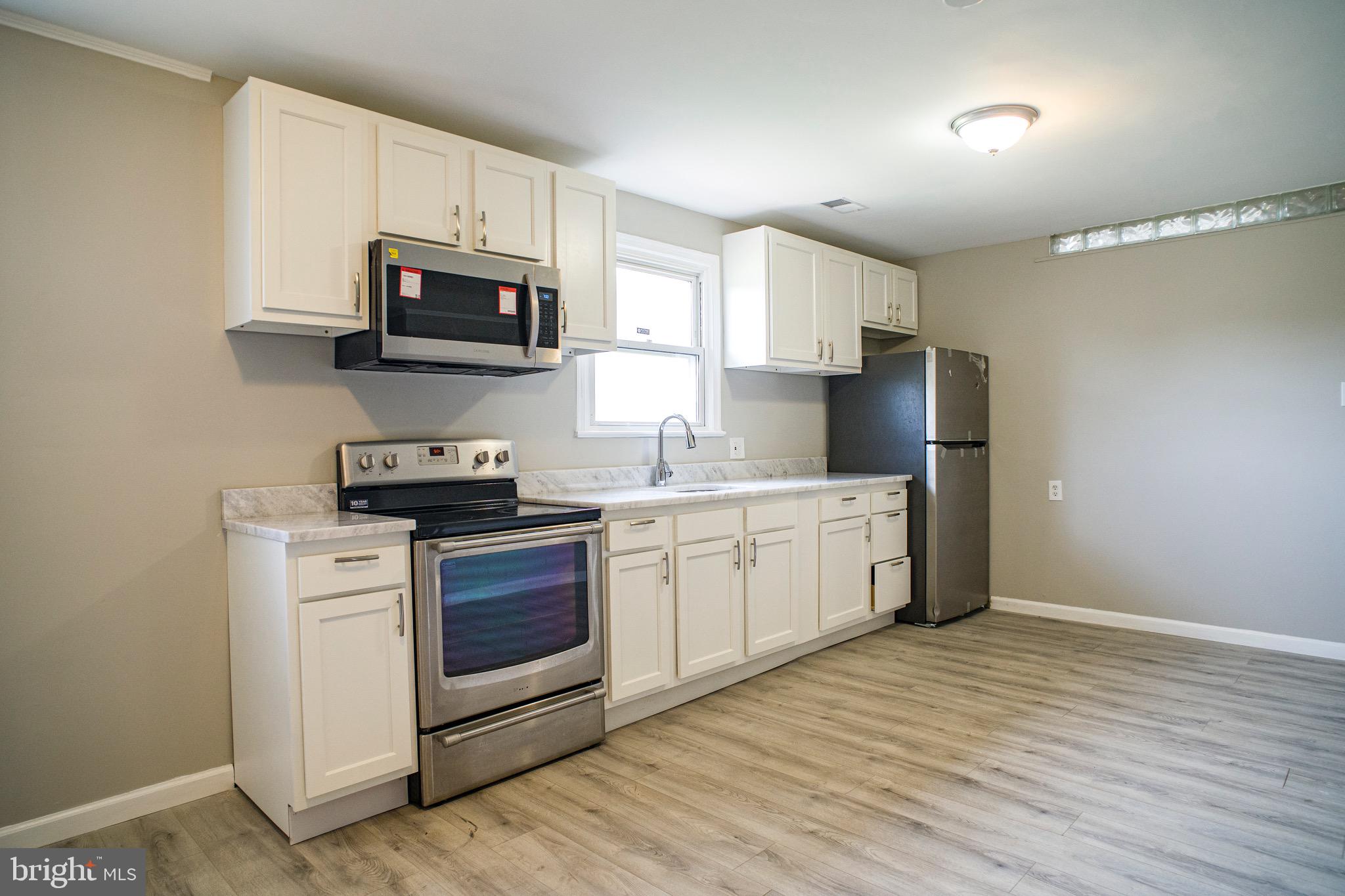 FORT WASHINGTON - Residential Lease