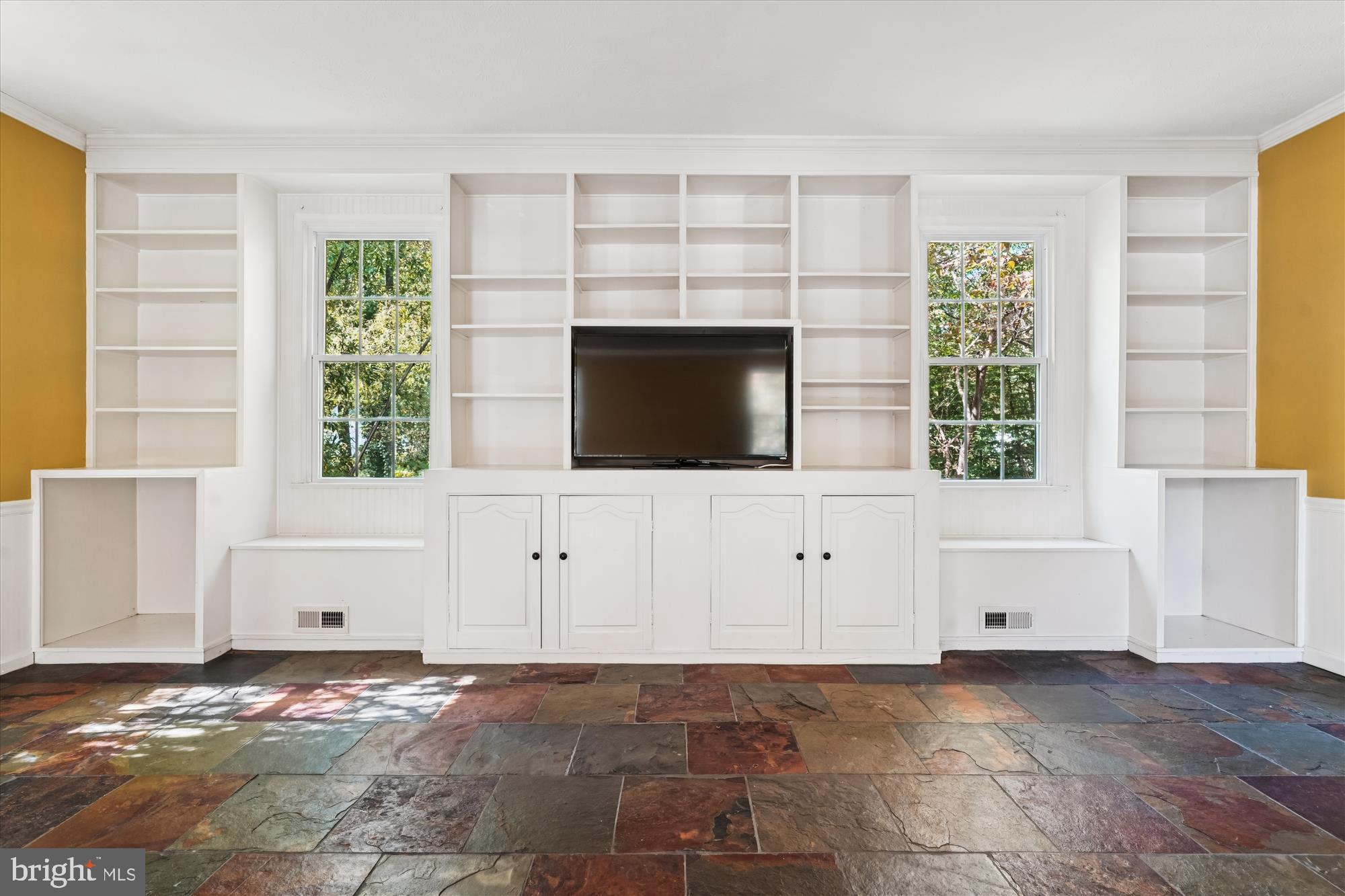 MONTCLAIR - Residential