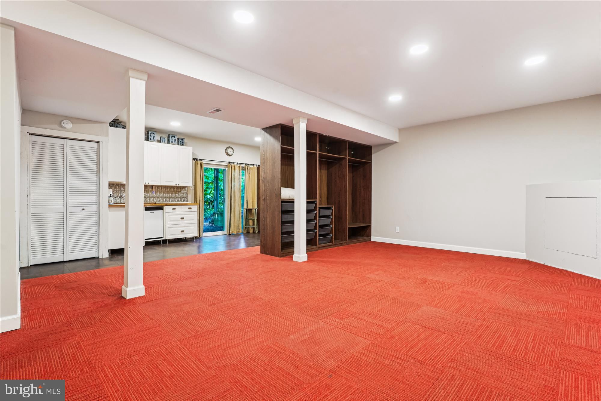 MONTCLAIR - Residential