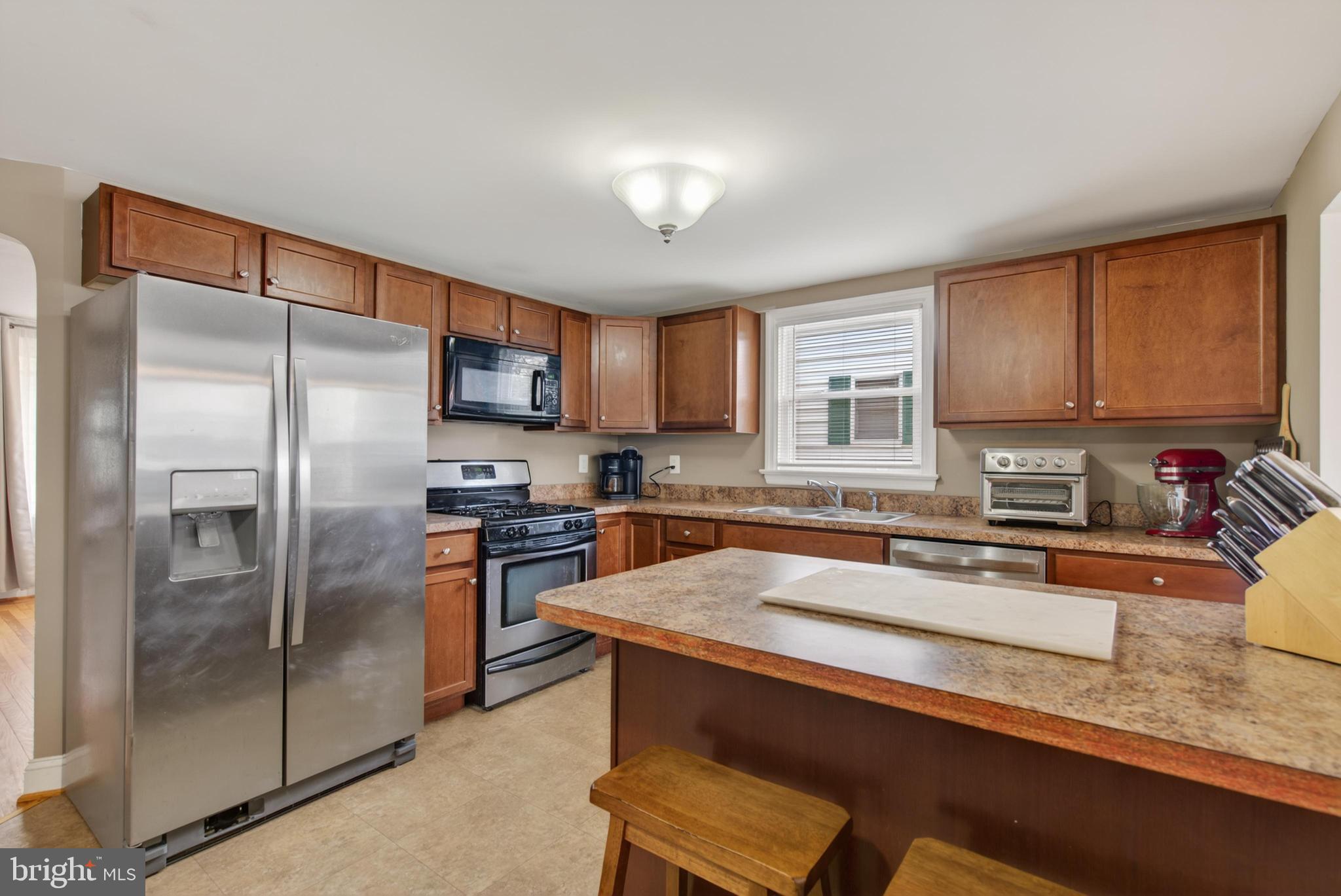 1810 HARRISON AVENUE