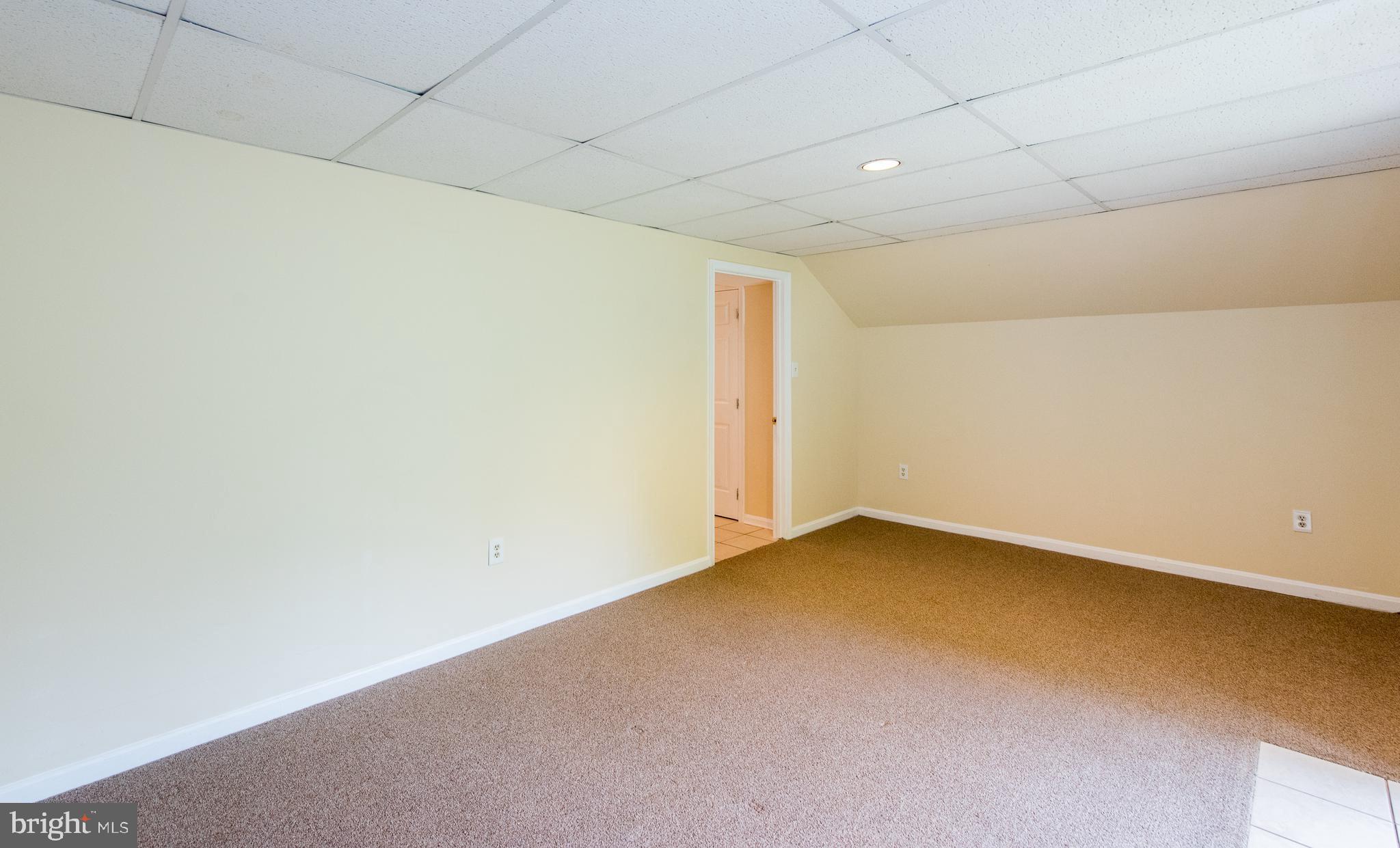 OAK WEST - Residential Lease