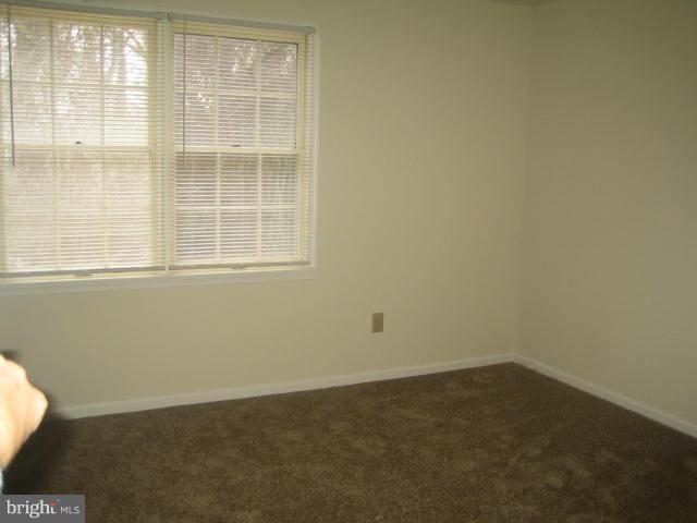 LEEDS SQUARE - Residential Lease