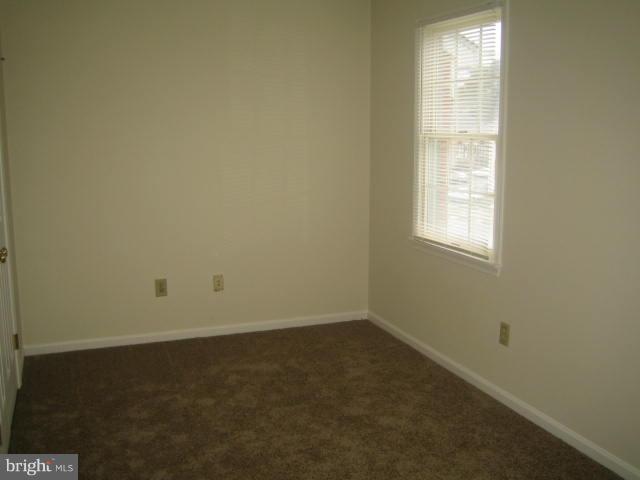 LEEDS SQUARE - Residential Lease