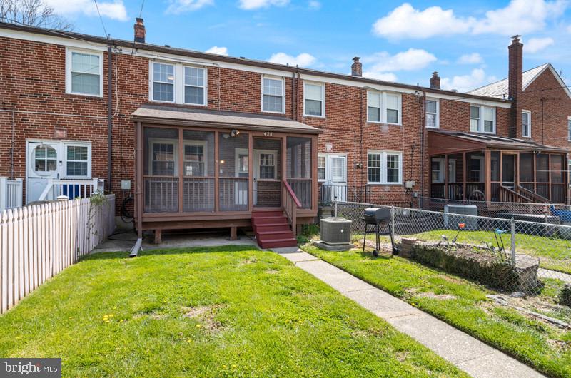 ACADEMY HEIGHTS - Residential