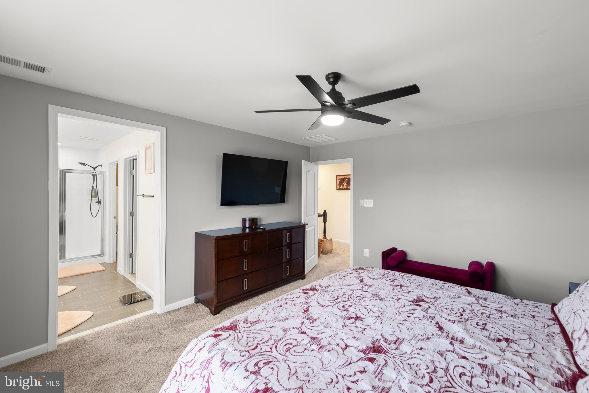 RAVEN OAKS - Residential