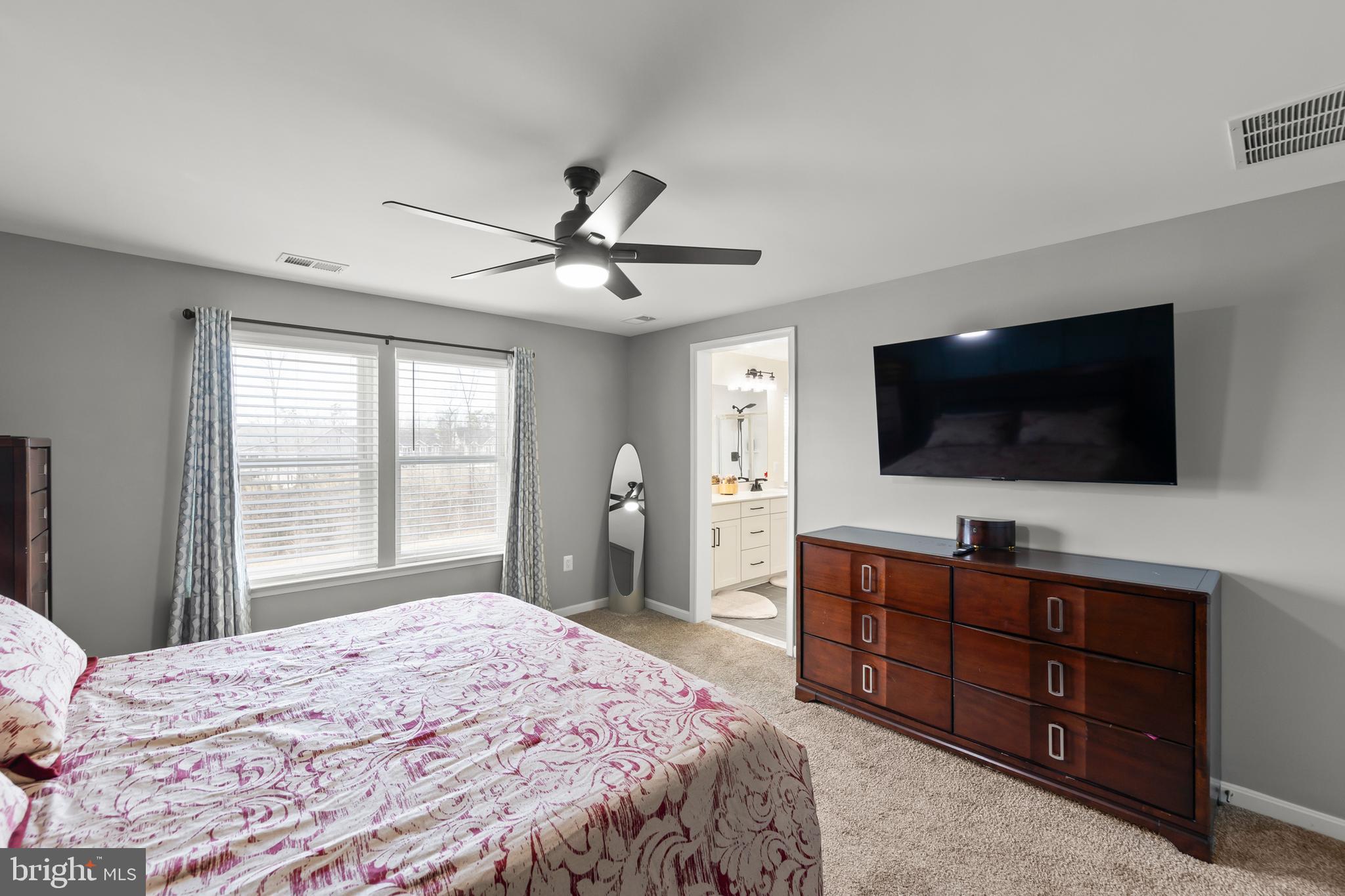 RAVEN OAKS - Residential