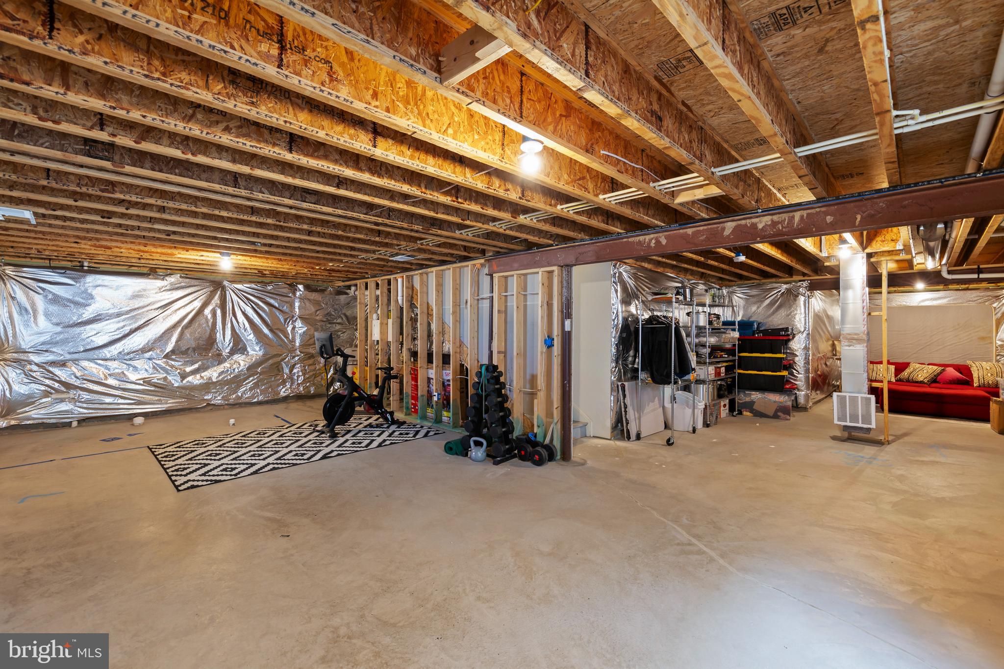 RAVEN OAKS - Residential