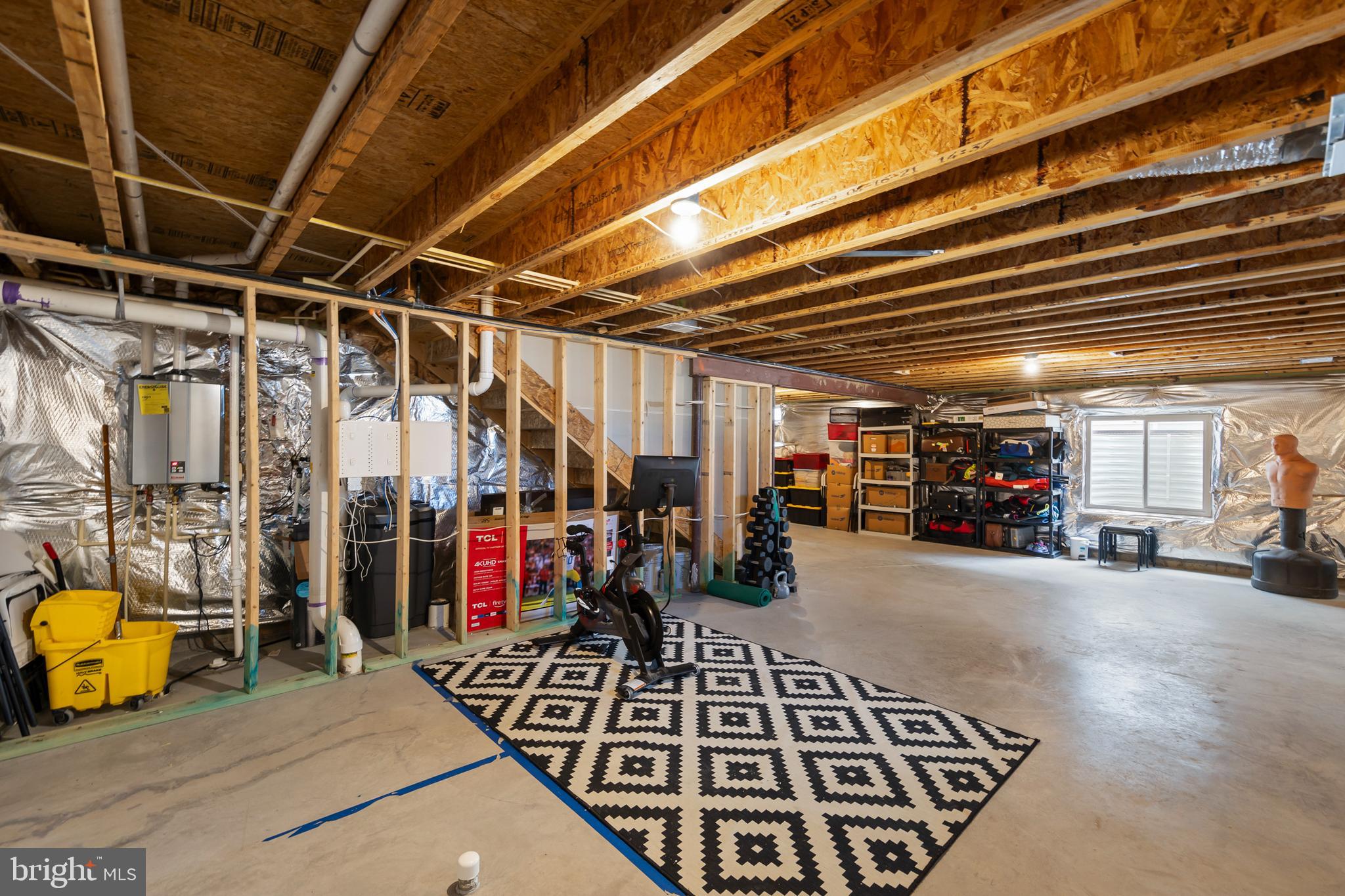 RAVEN OAKS - Residential