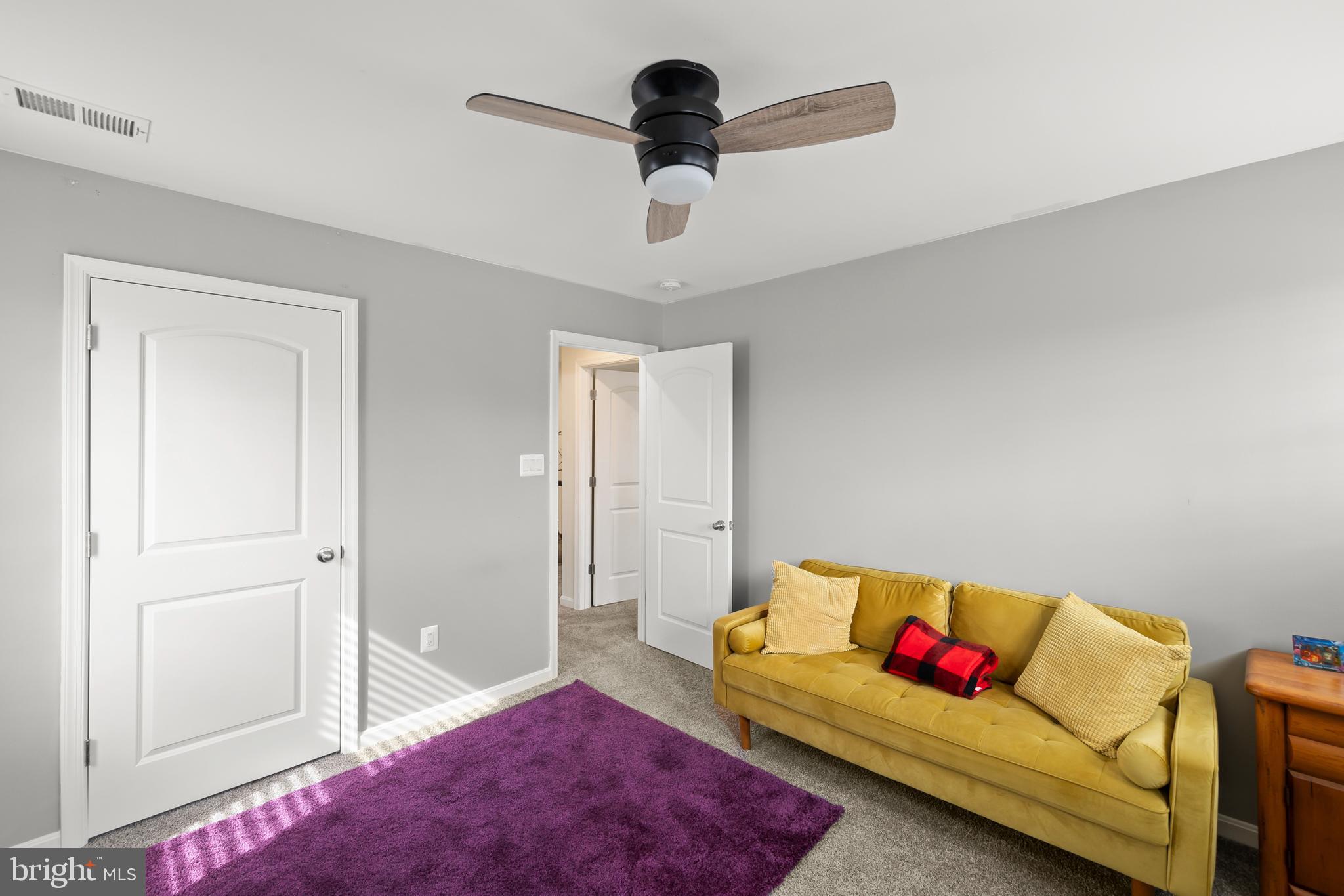 RAVEN OAKS - Residential