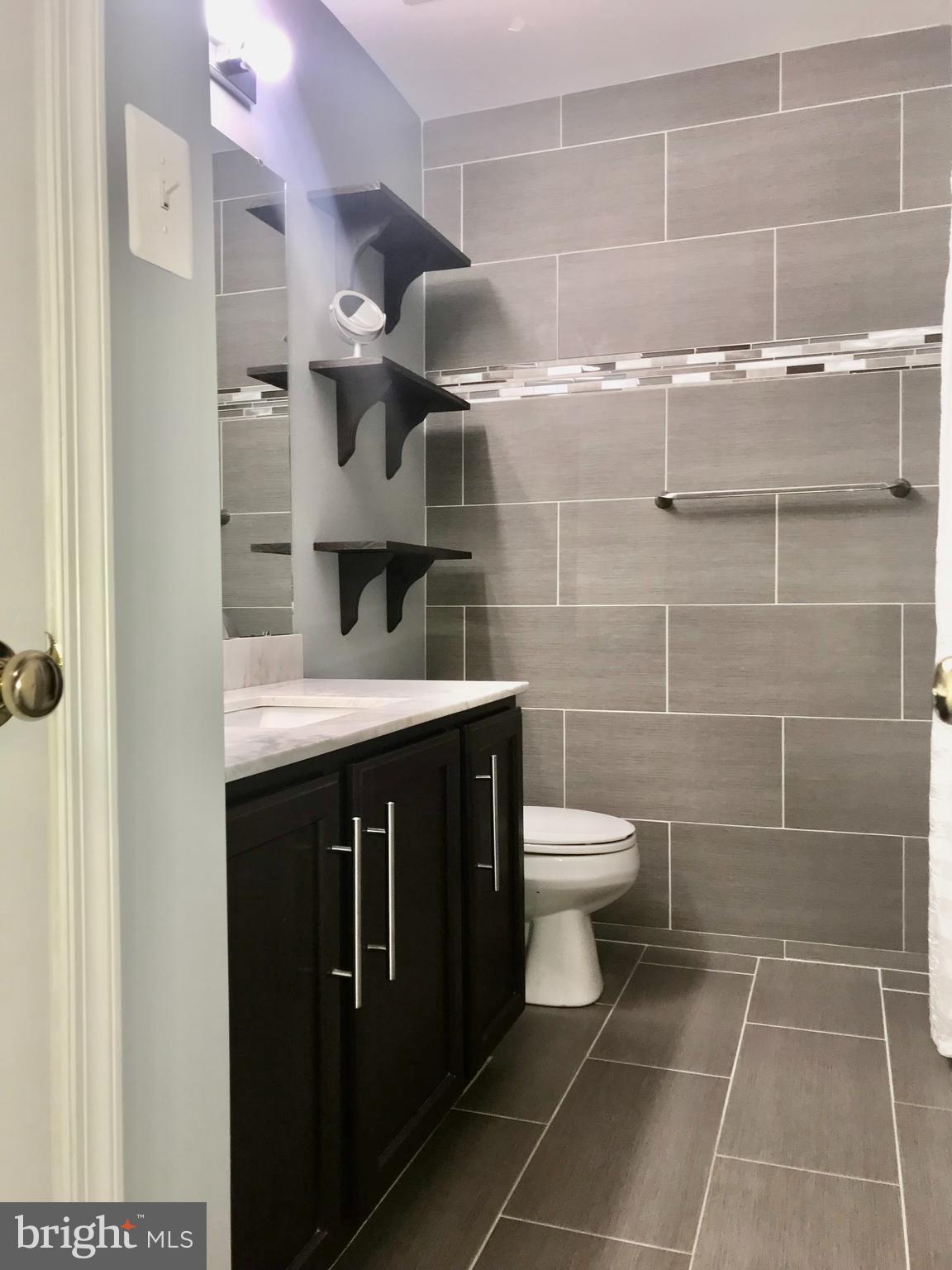 VILLAGE TOWNS - Residential Lease