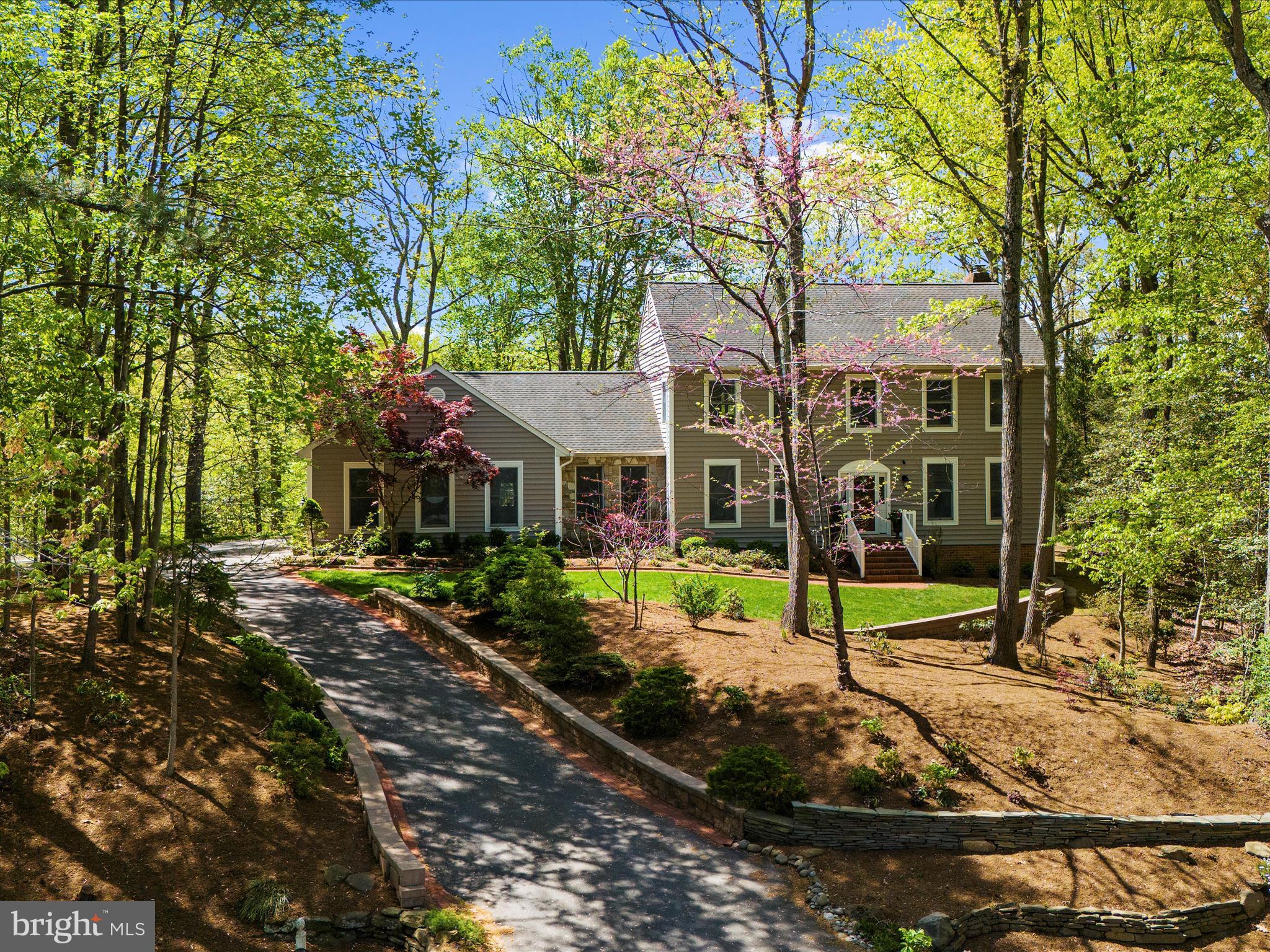 THE RIDGES - Residential