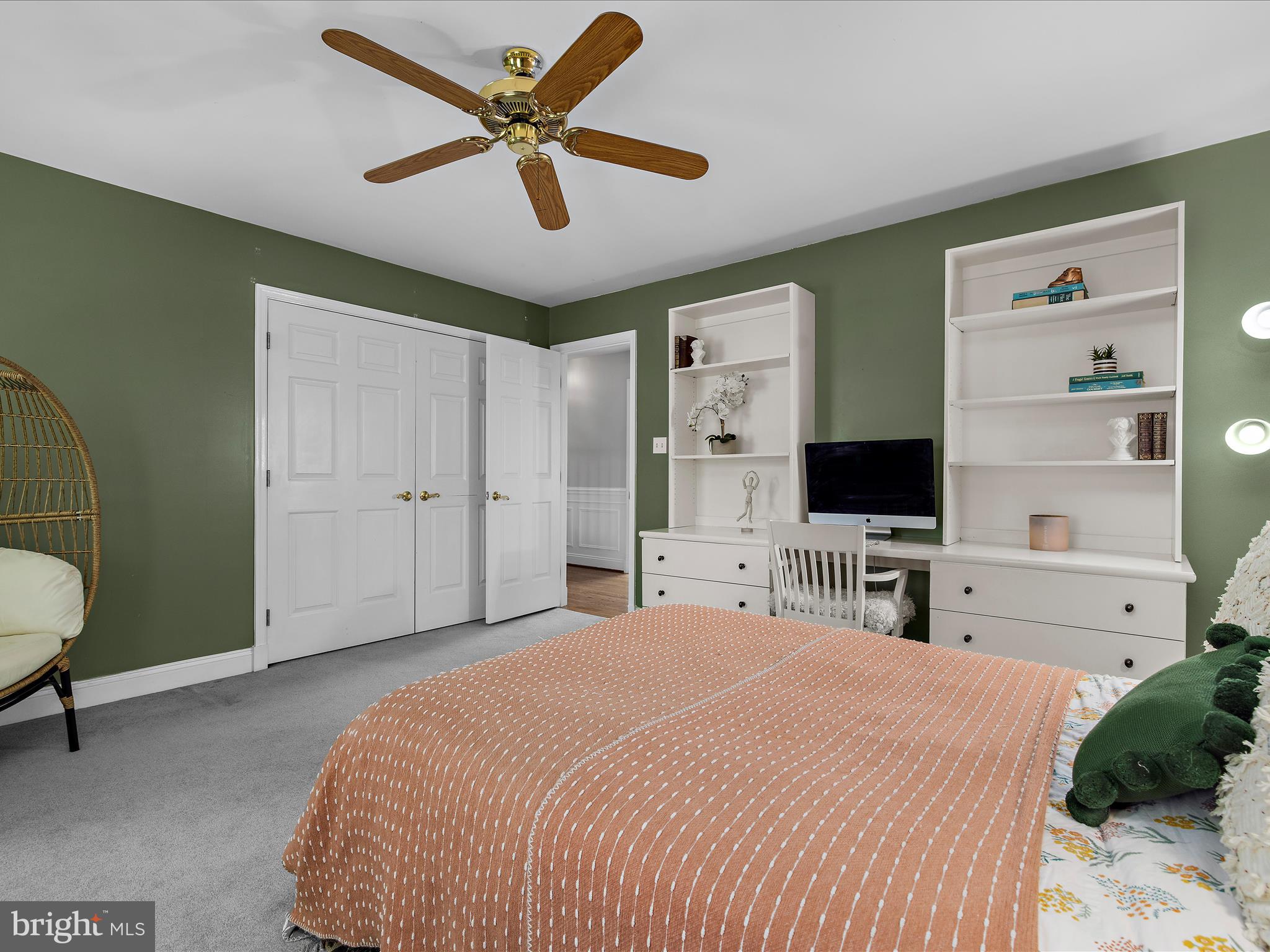 THE RIDGES - Residential