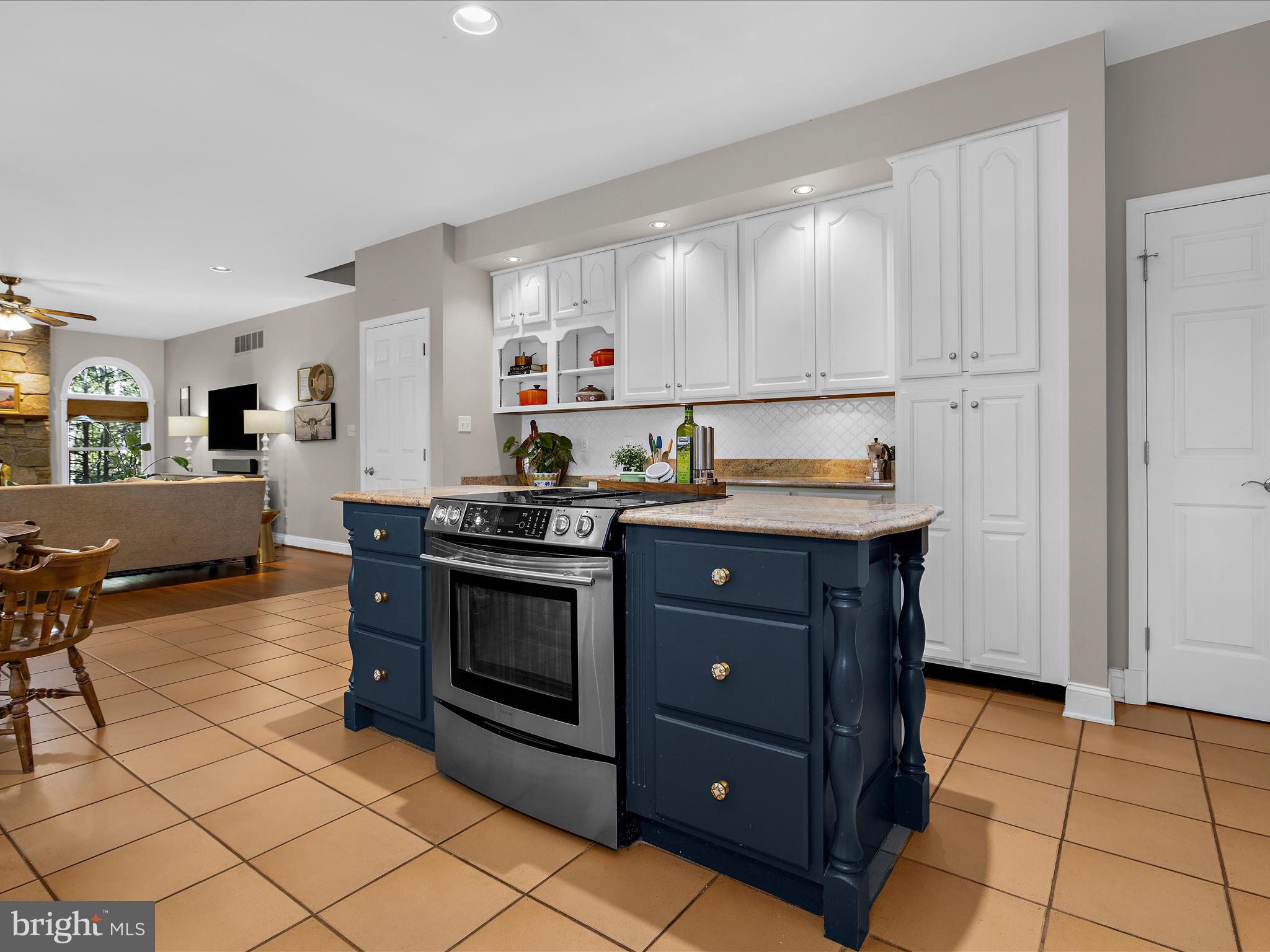 THE RIDGES - Residential