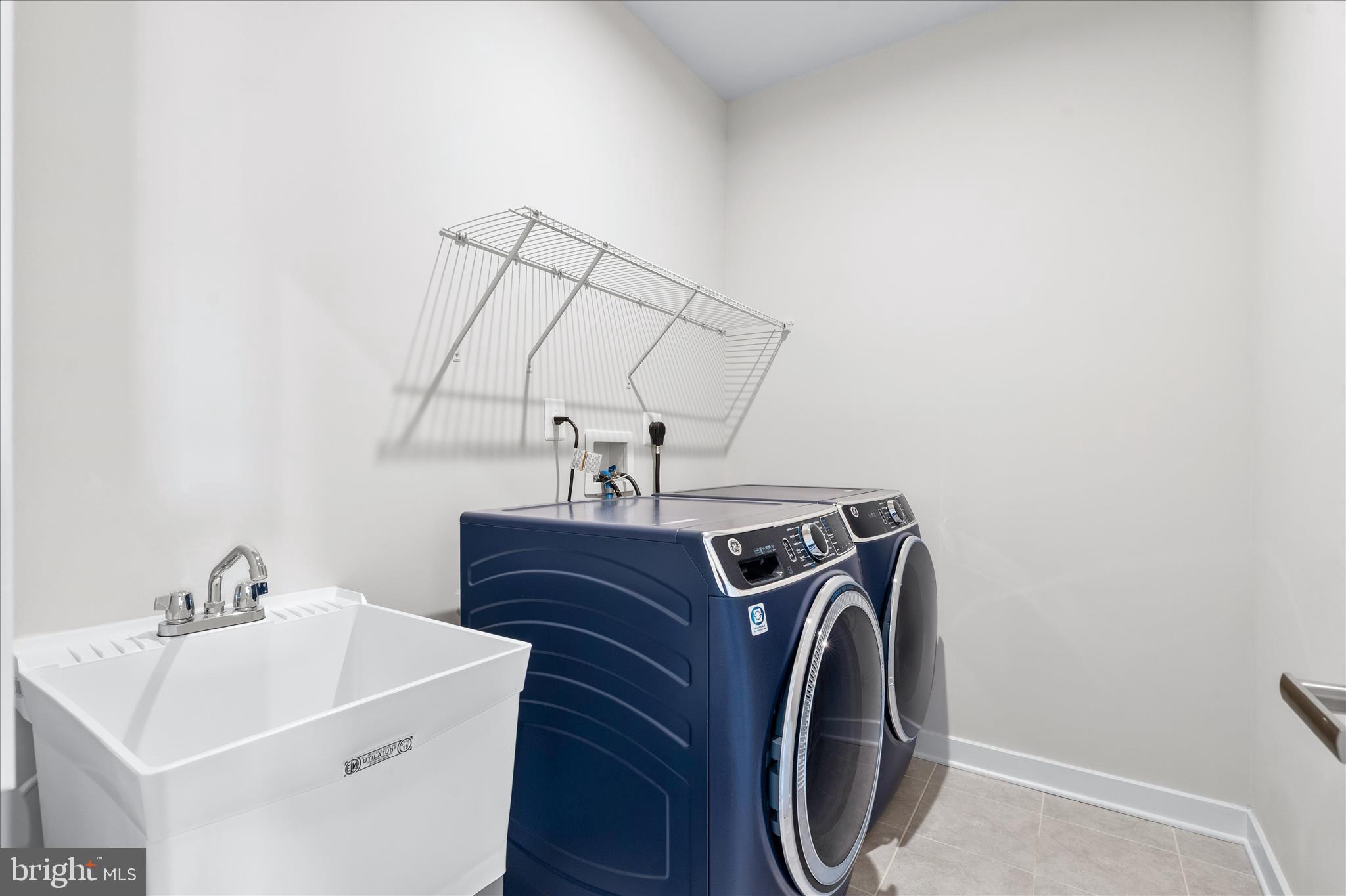 LAKE LINGANORE OAKDALE - Residential